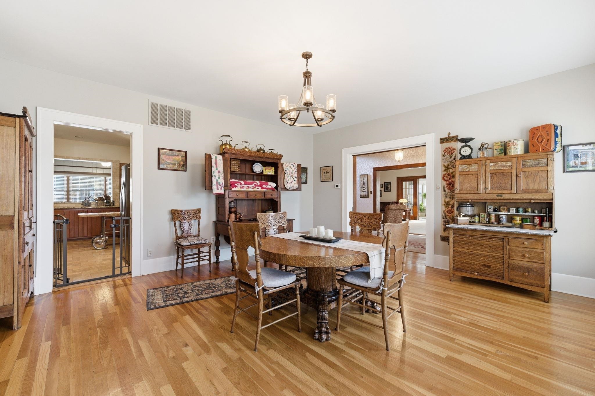1316 E 10th Winfield KS 67156
