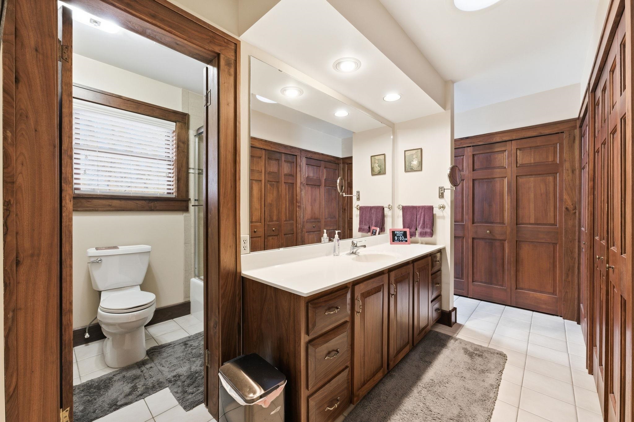 1316 E 10th Winfield KS 67156