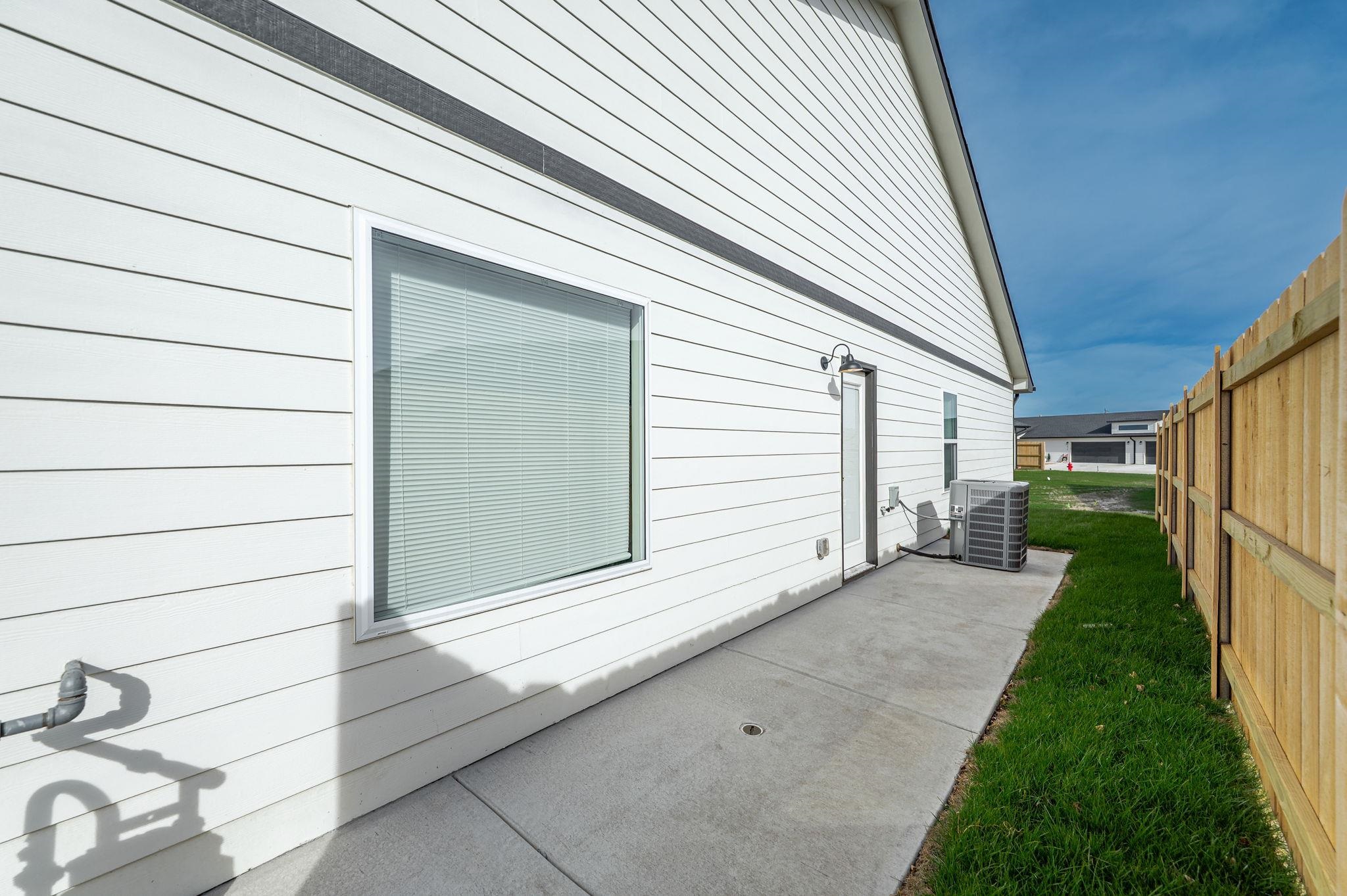 820 S Jay Street Valley Center KS 67147-8948