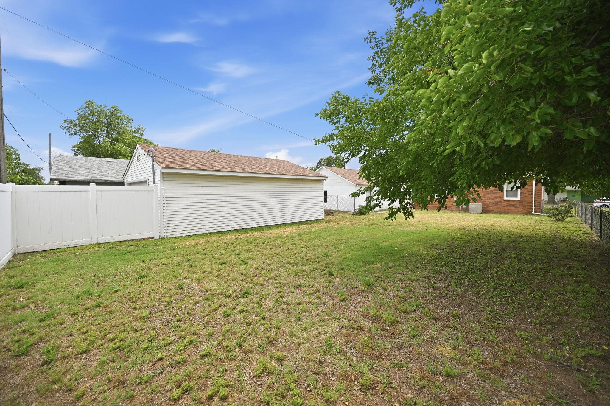 320 S Collingwood Pretty Prairie KS 67570