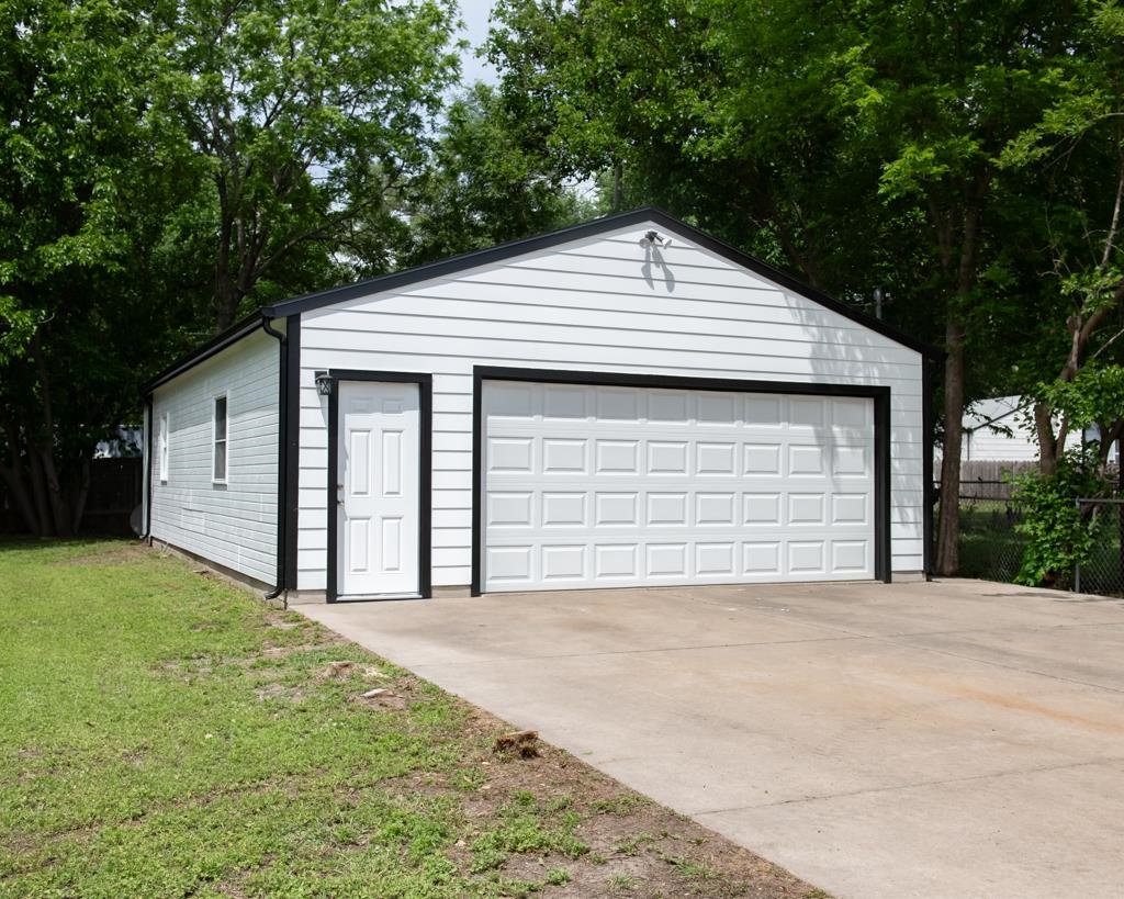1905 S Faulders Lane Wichita KS 67218