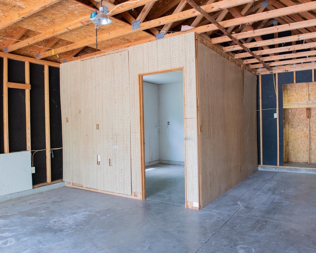 1905 S Faulders Lane Wichita KS 67218