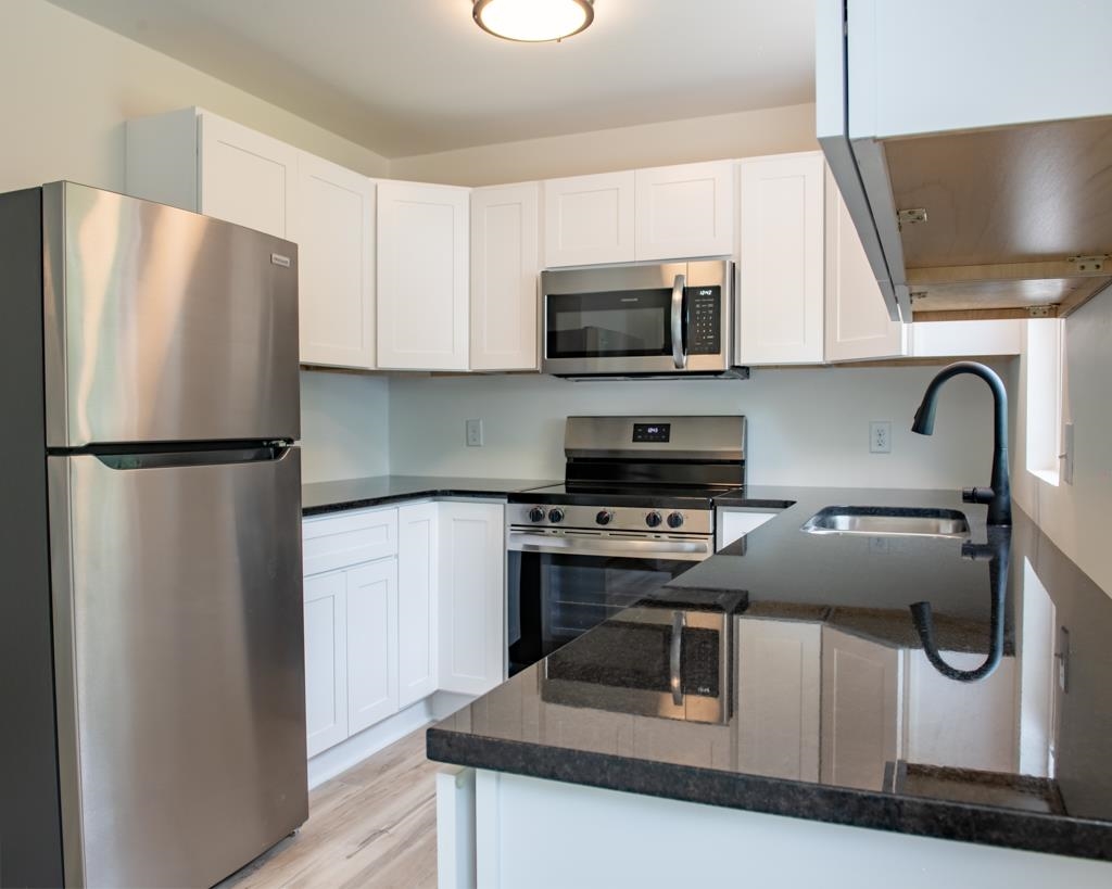 1905 S Faulders Lane Wichita KS 67218