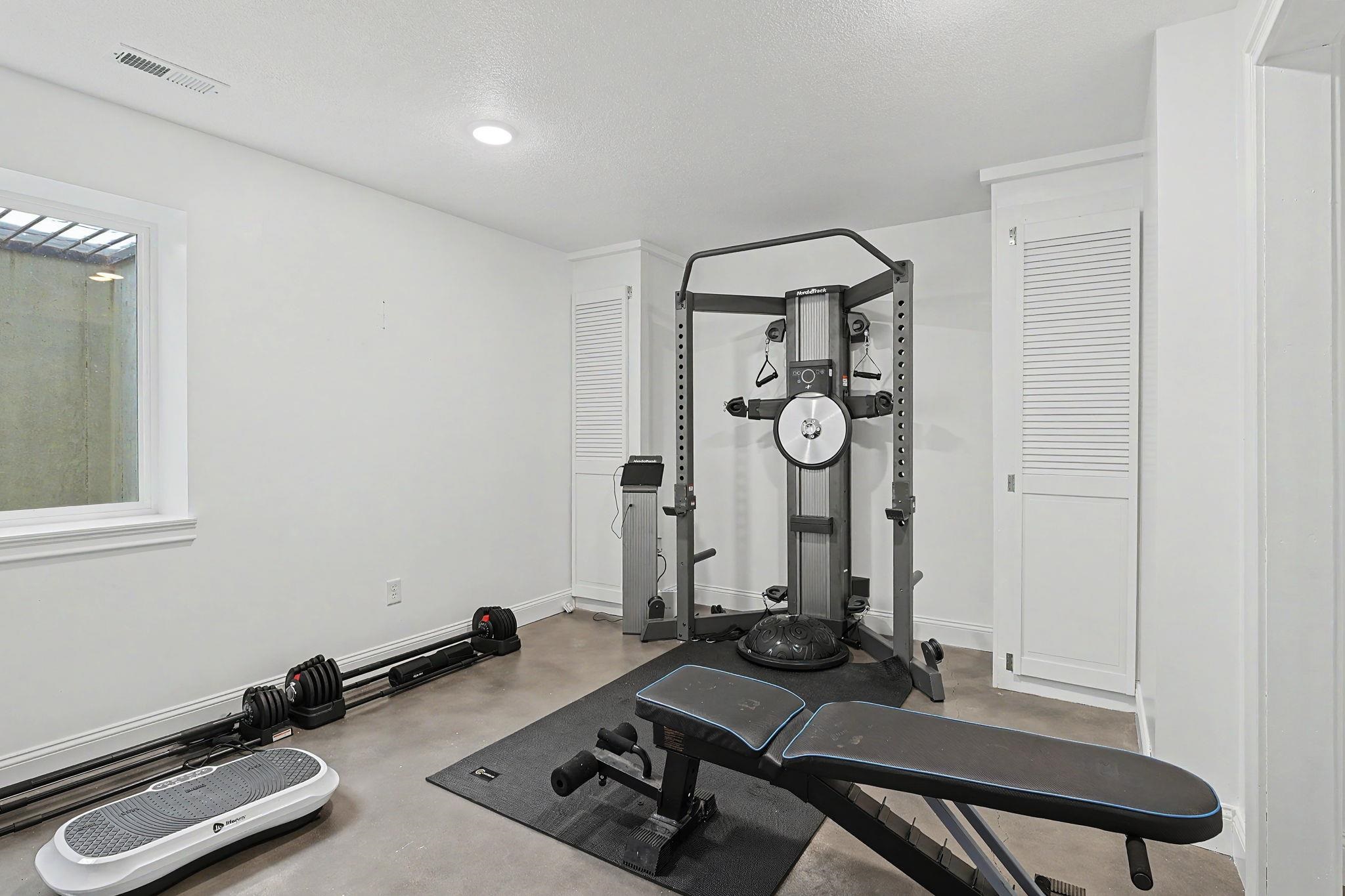 3817 N Estancia Wichita KS 67205