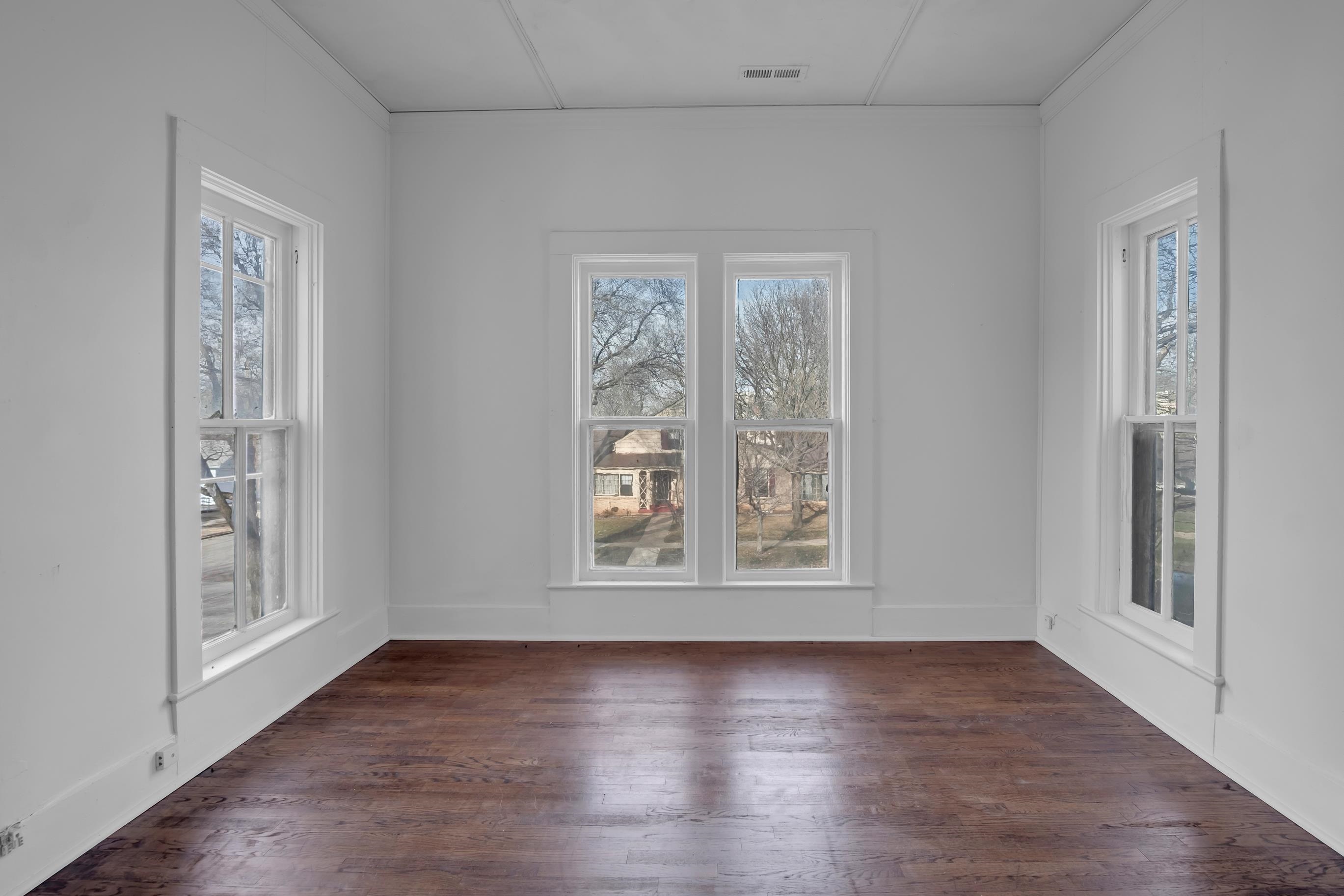 303 E 3rd Street Newton KS 67114