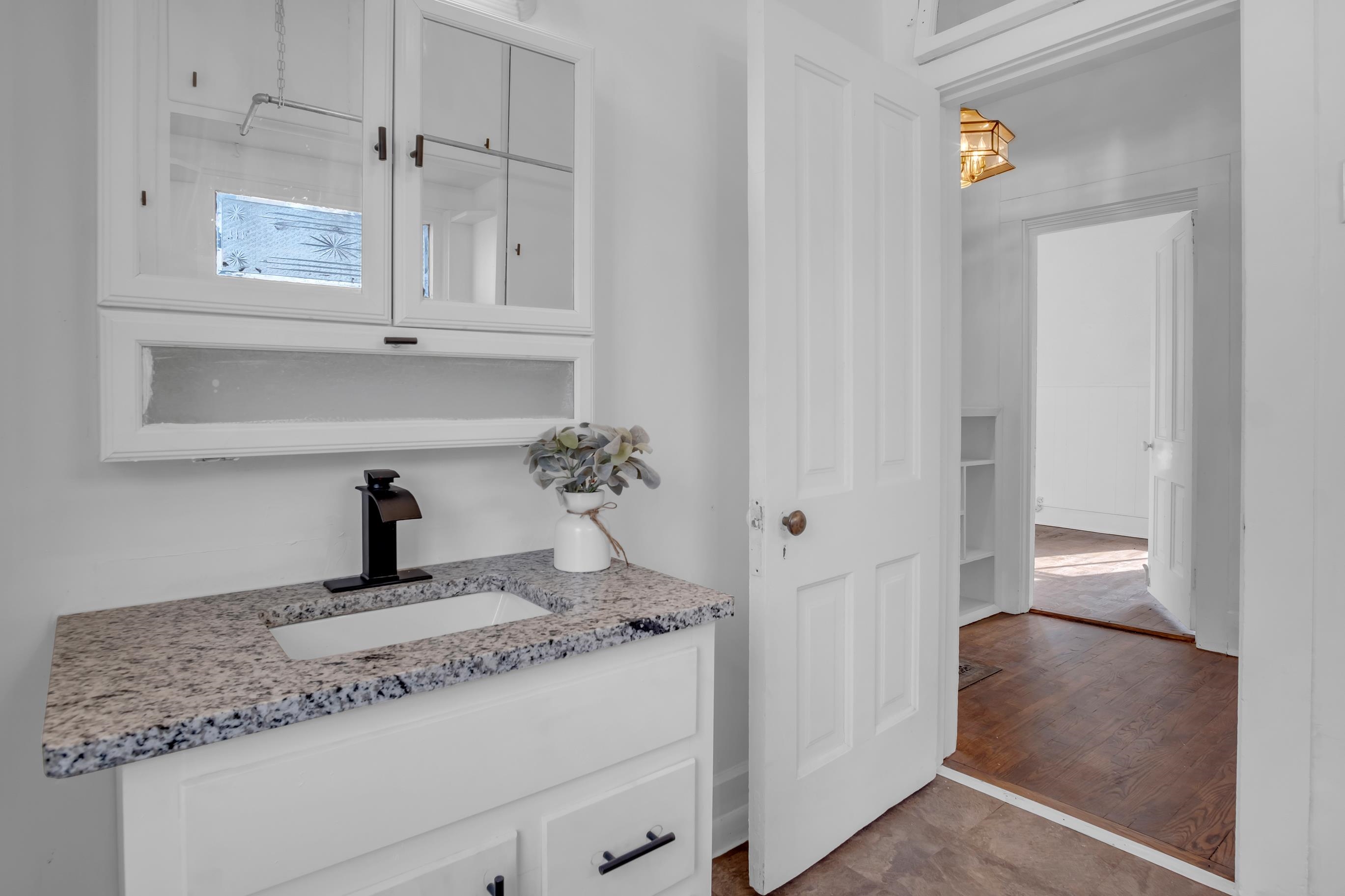 303 E 3rd Street Newton KS 67114