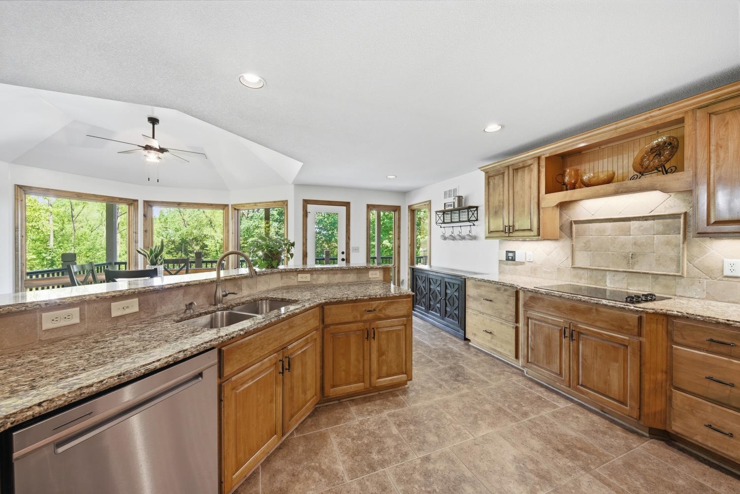 1210 E Rolling Hills Drive Augusta KS 67010