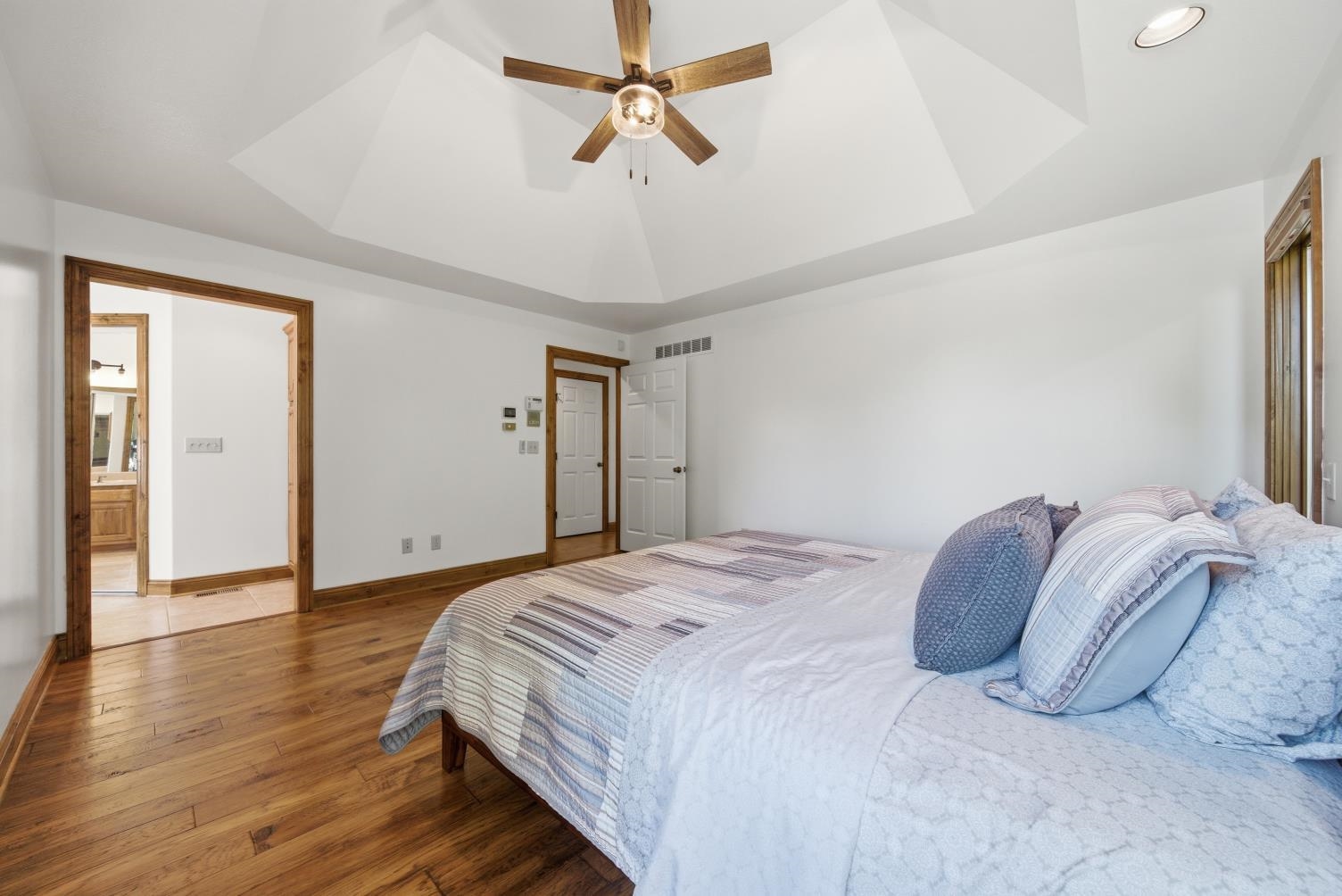 1210 E Rolling Hills Drive Augusta KS 67010