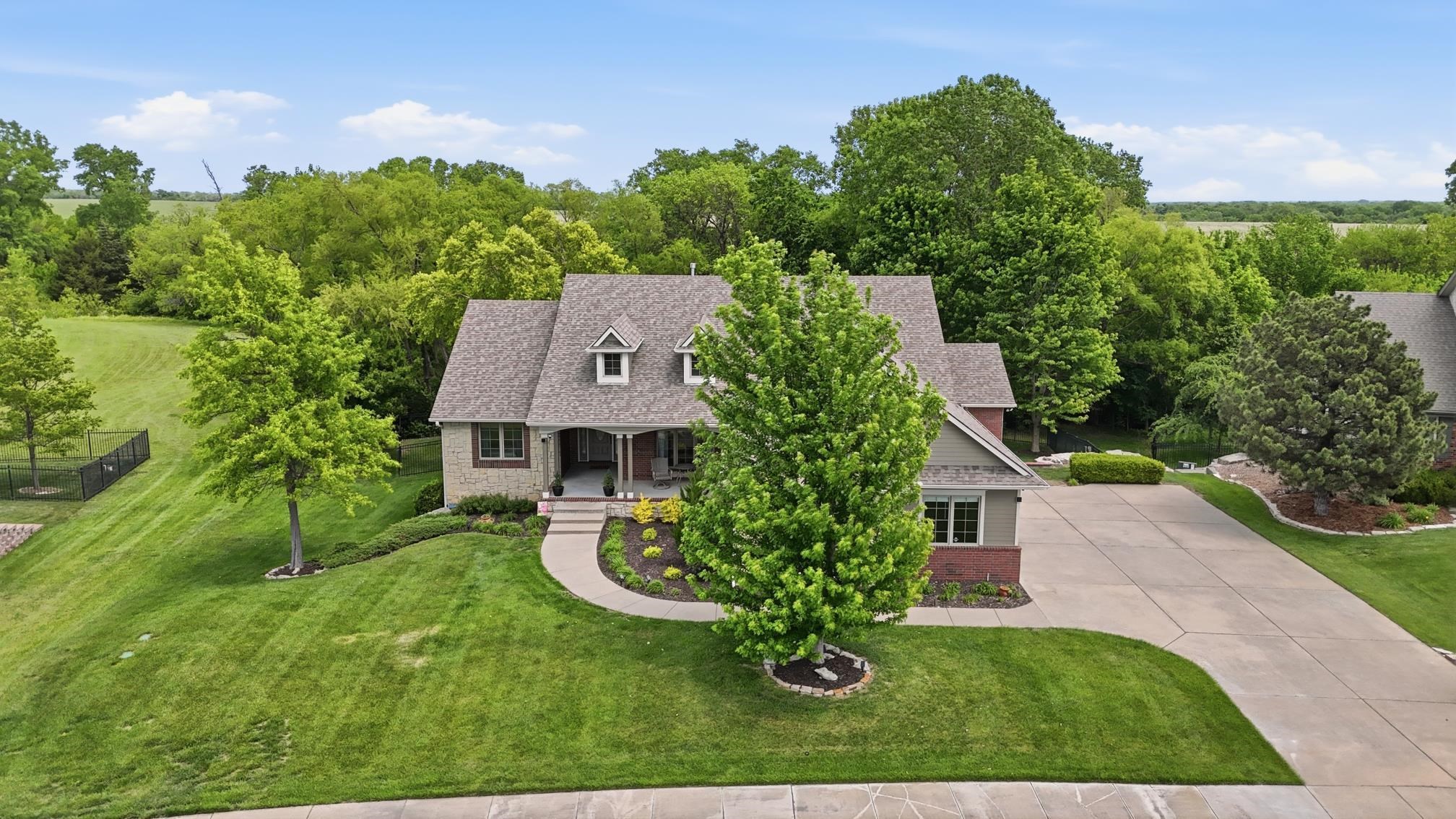 1210 E Rolling Hills Drive Augusta KS 67010