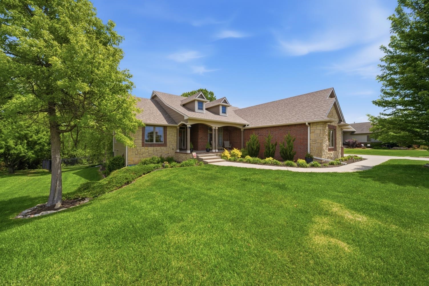 1210 E Rolling Hills Drive Augusta KS 67010