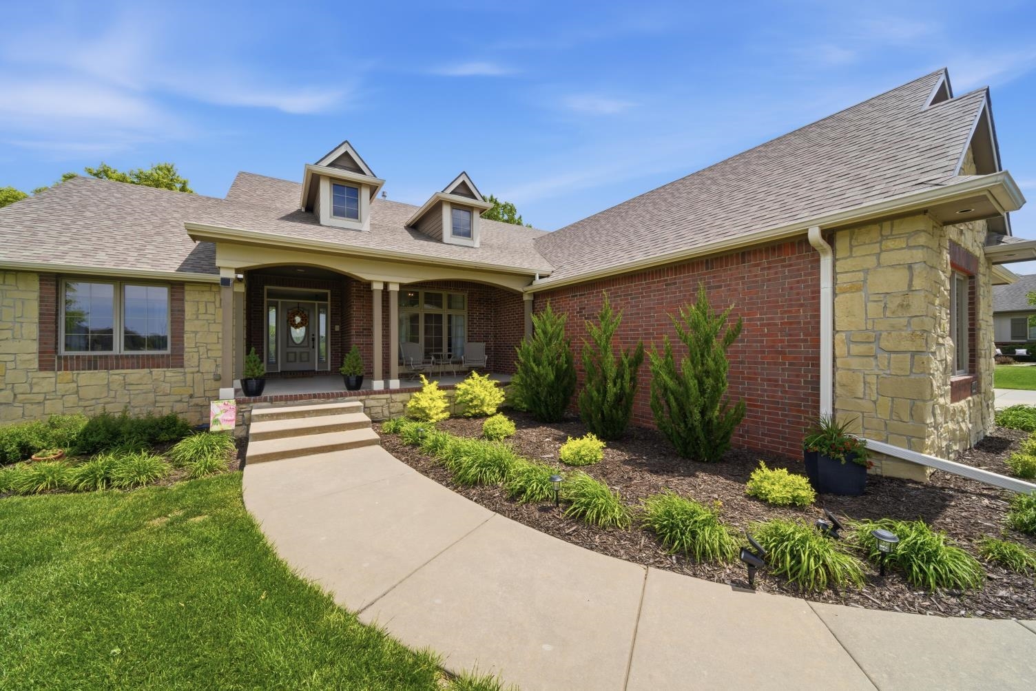 1210 E Rolling Hills Drive Augusta KS 67010