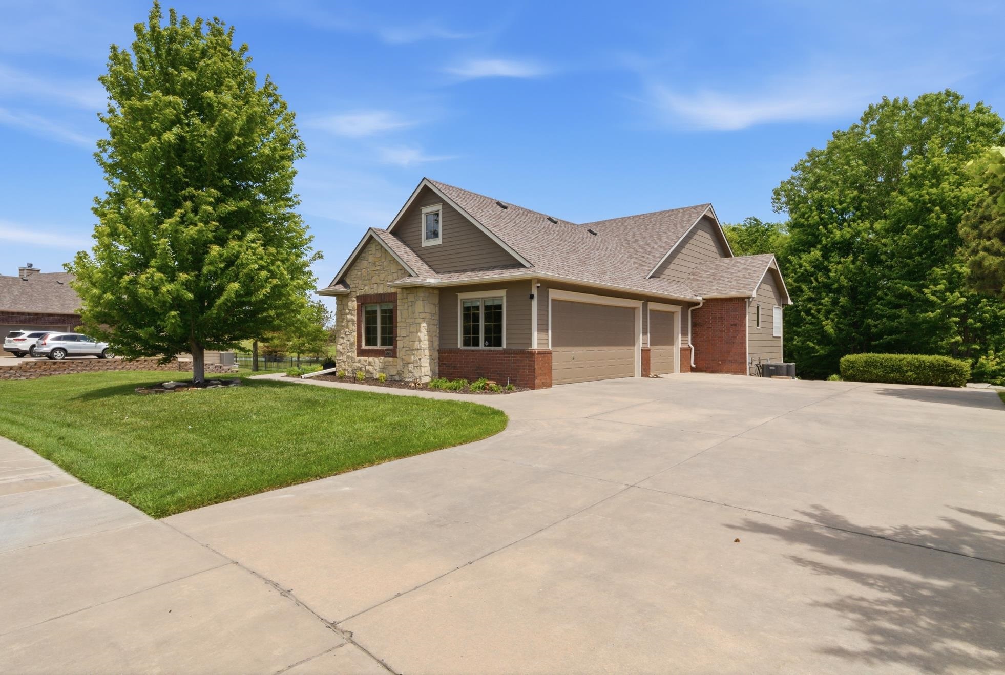 1210 E Rolling Hills Drive Augusta KS 67010