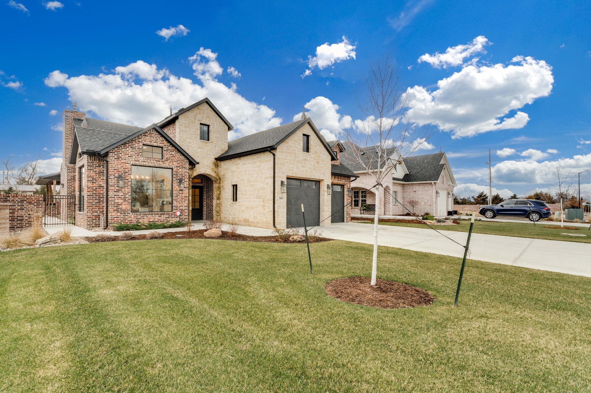 1613 W Rockhill Place Andover KS 67002