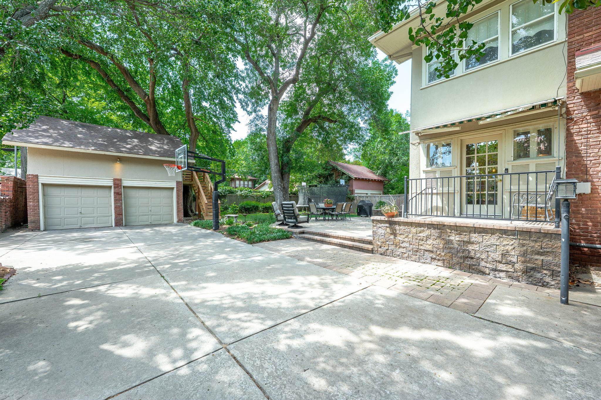 223 N Belmont Avenue Wichita KS 67208