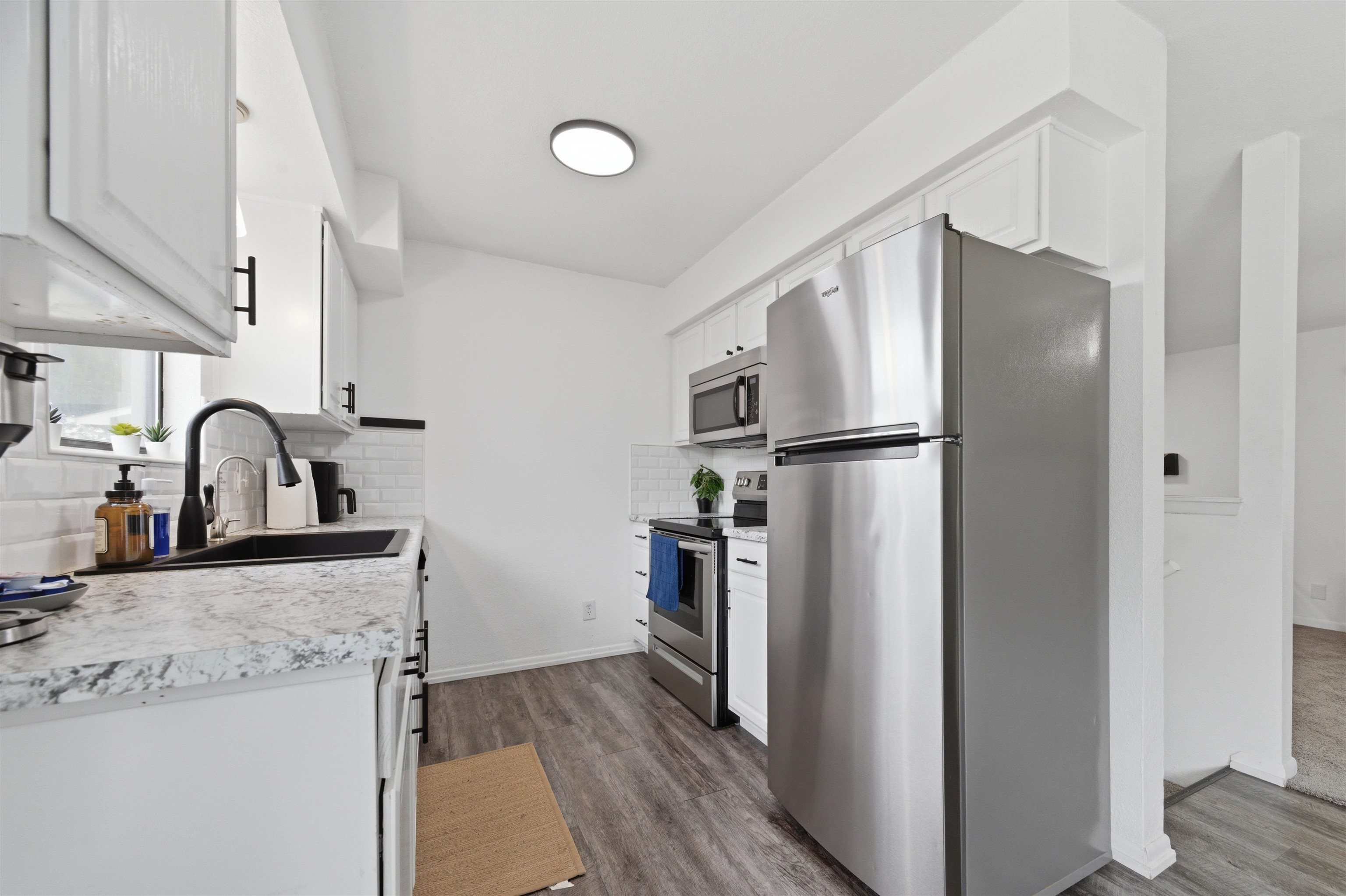908 S Dalton Drive Wichita KS 67207