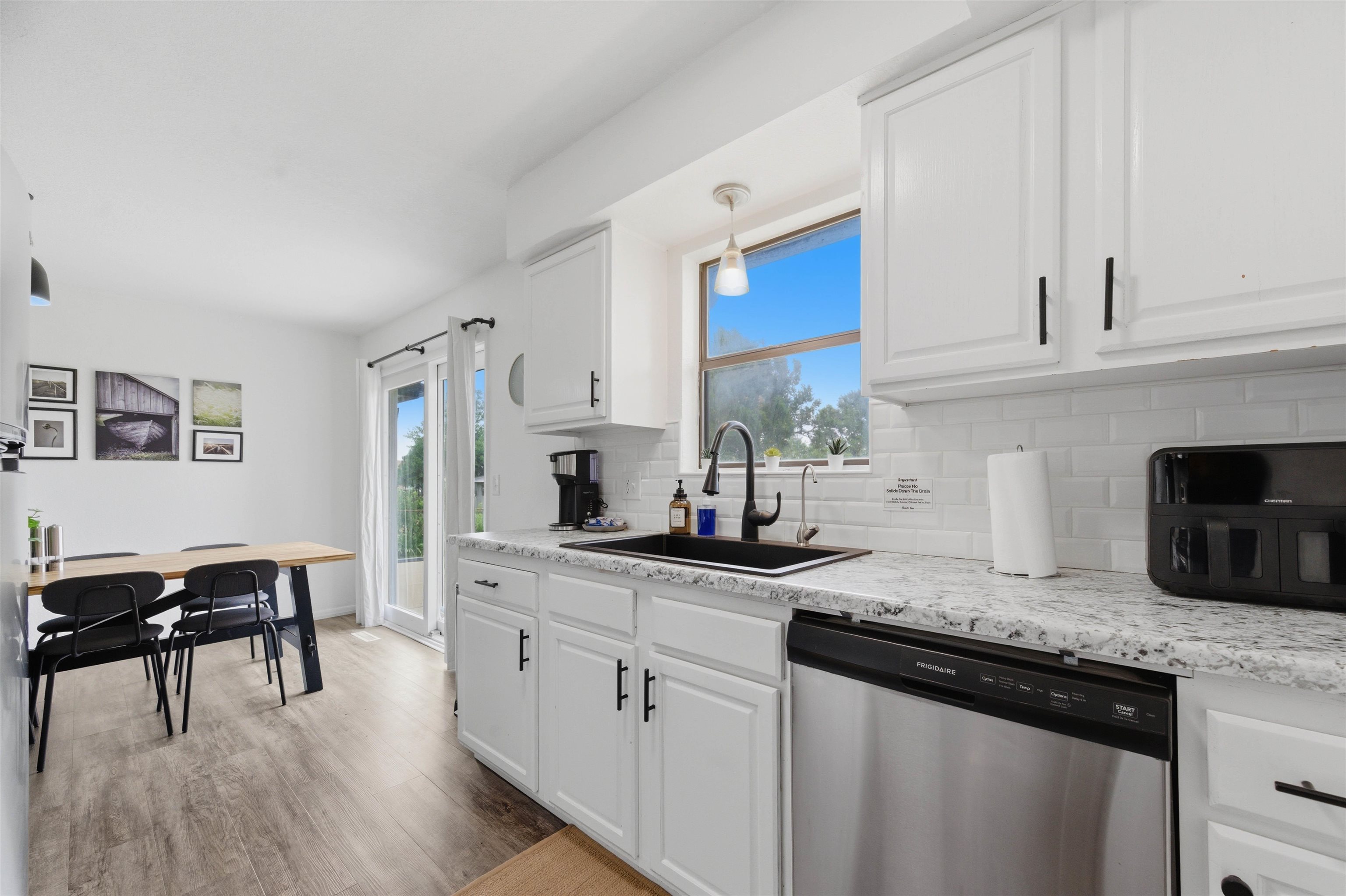 908 S Dalton Drive Wichita KS 67207