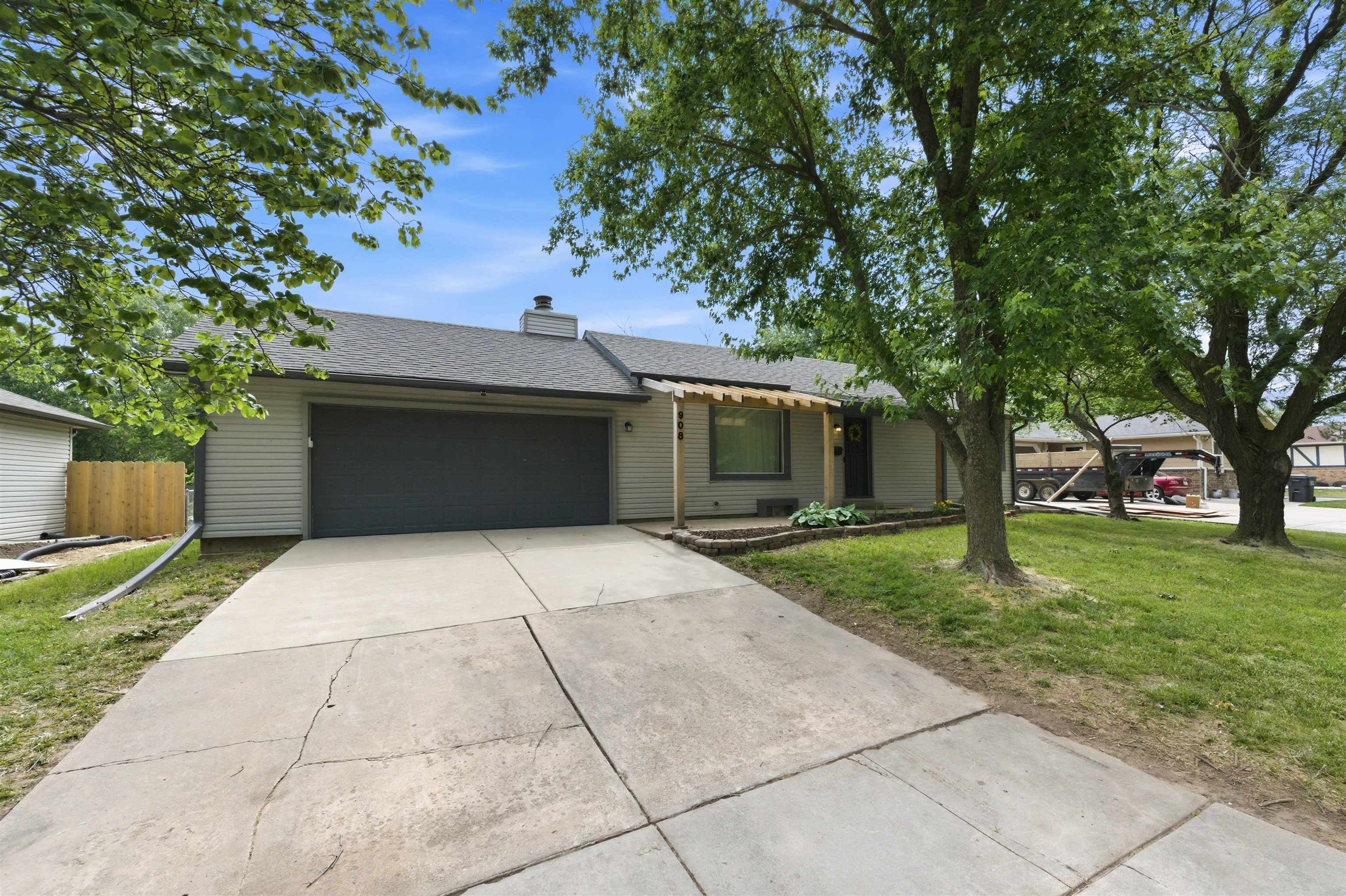908 S Dalton Drive Wichita KS 67207