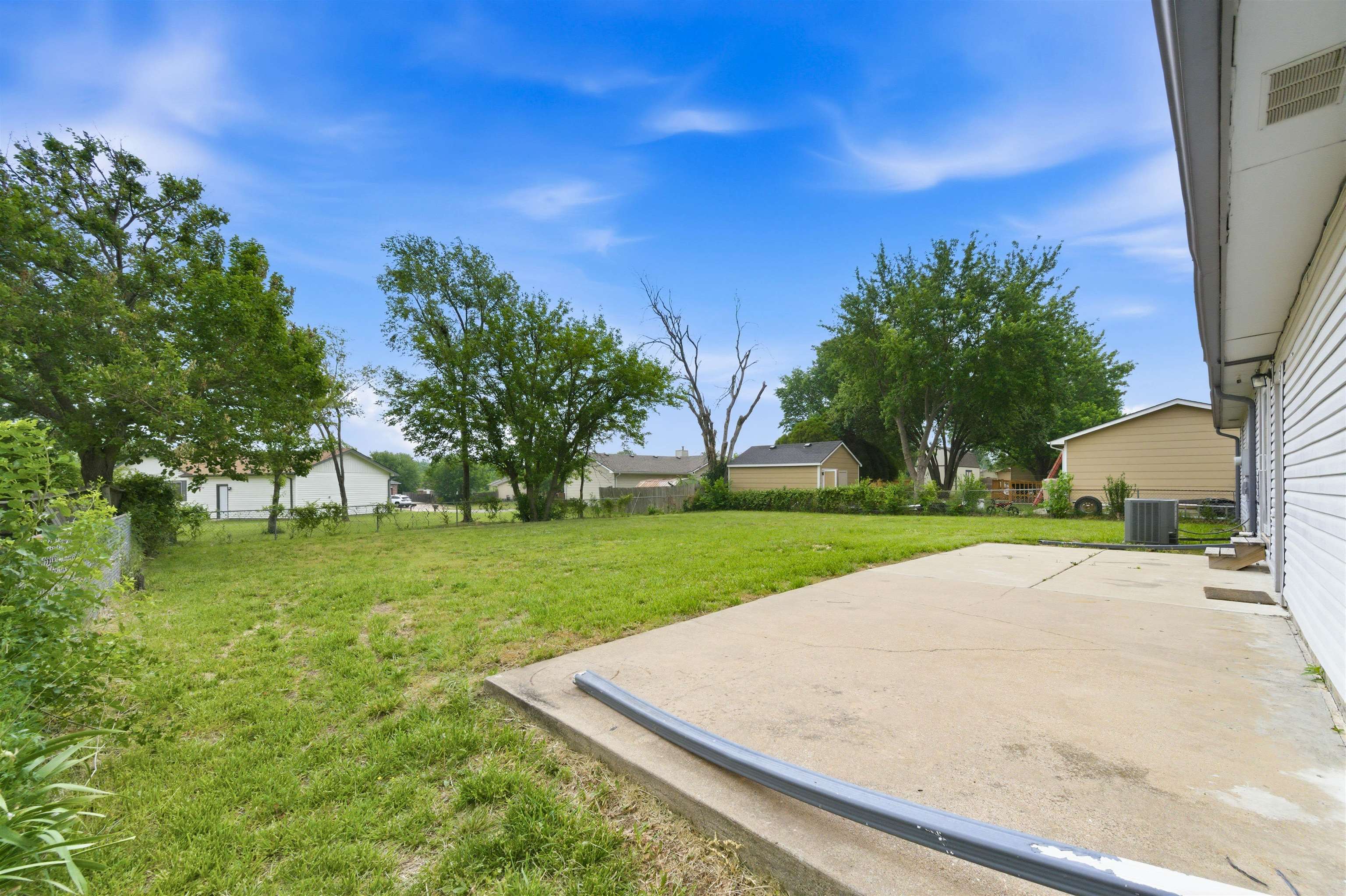 908 S Dalton Drive Wichita KS 67207