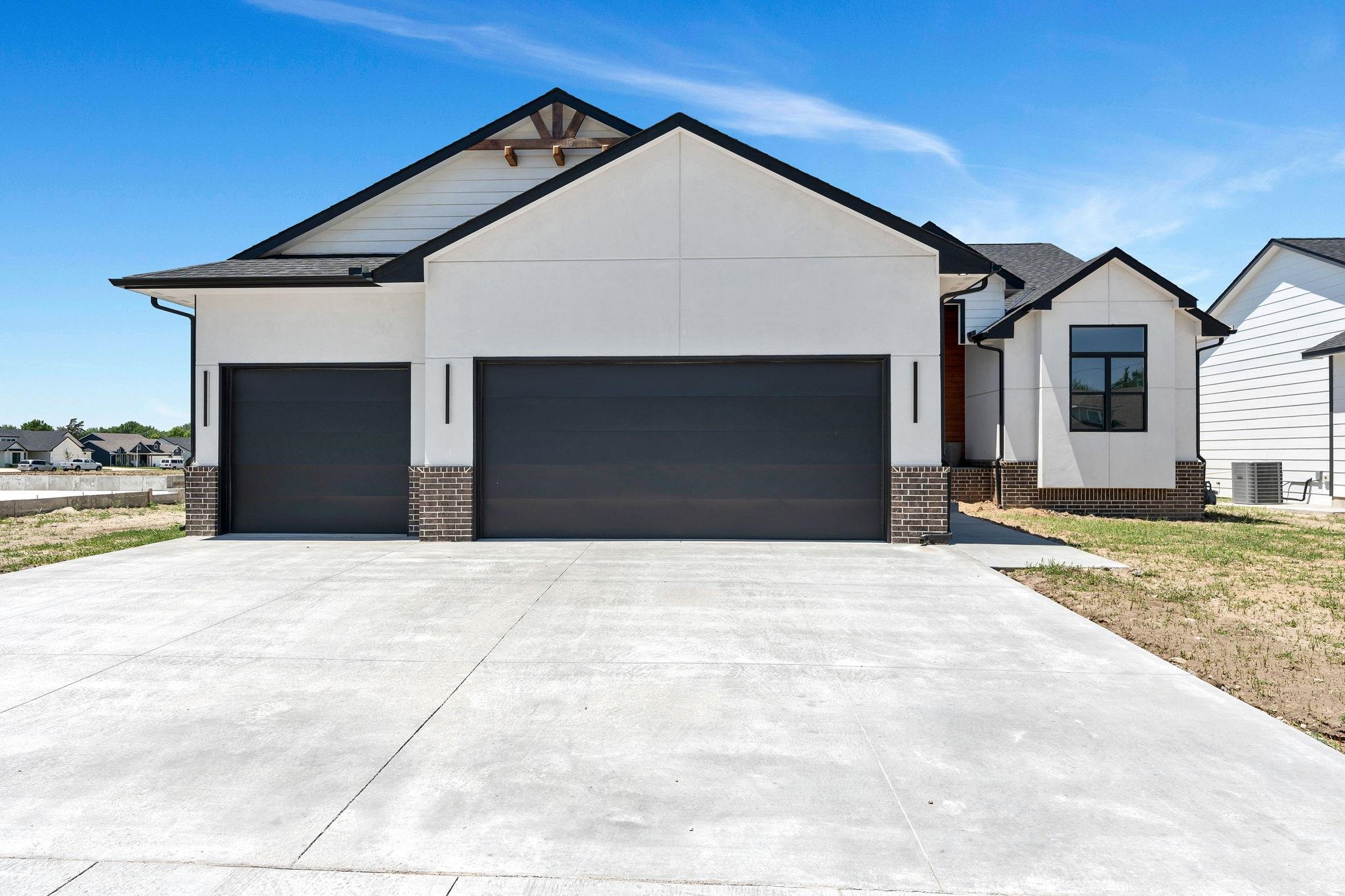 6633 N Silverton Park City KS 67219