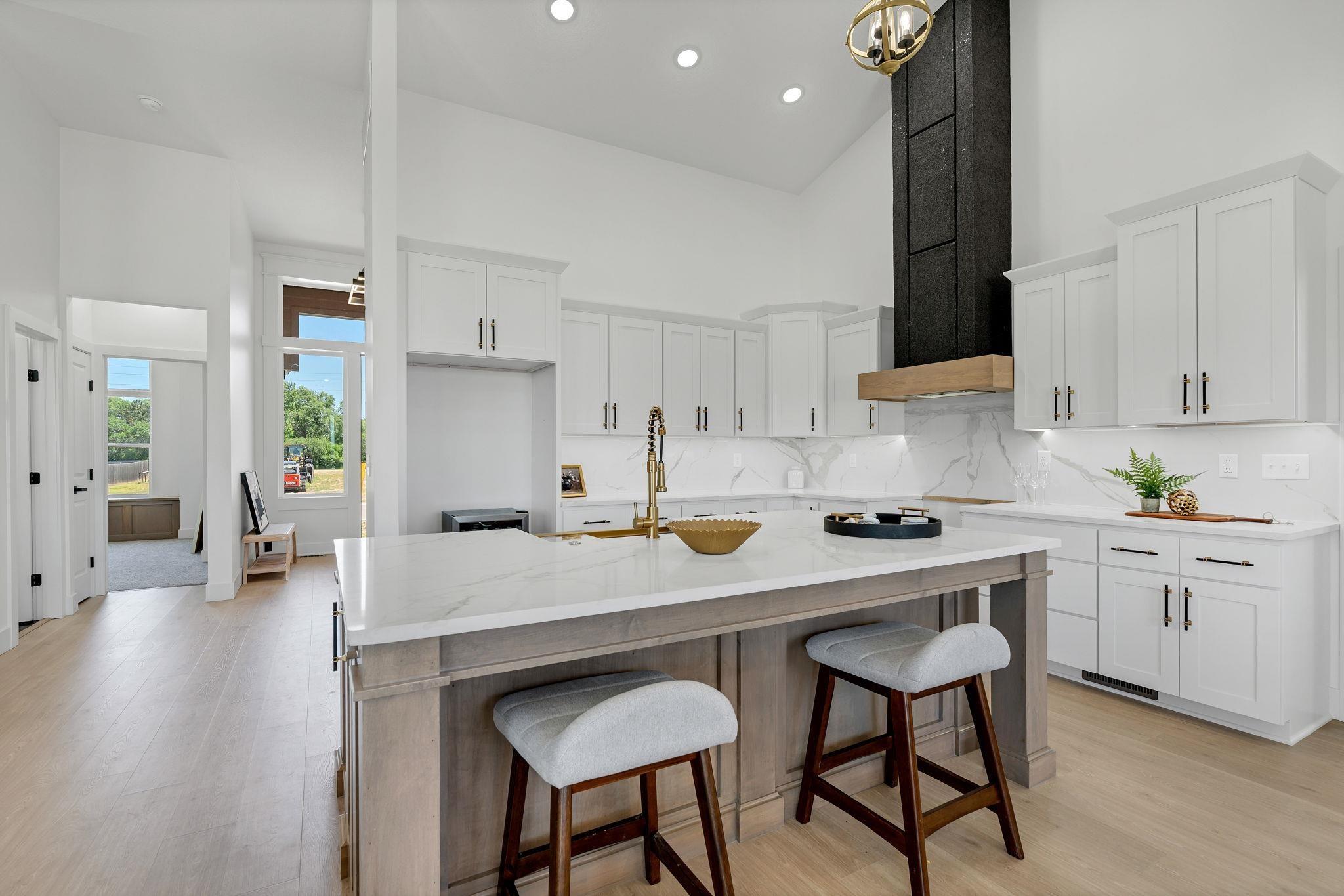 6633 N Silverton Park City KS 67219