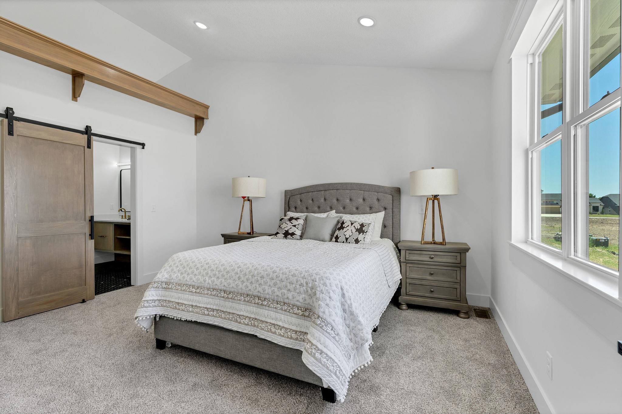 6633 N Silverton Park City KS 67219