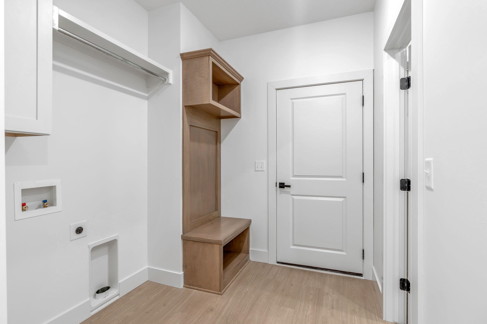 6633 N Silverton Park City KS 67219