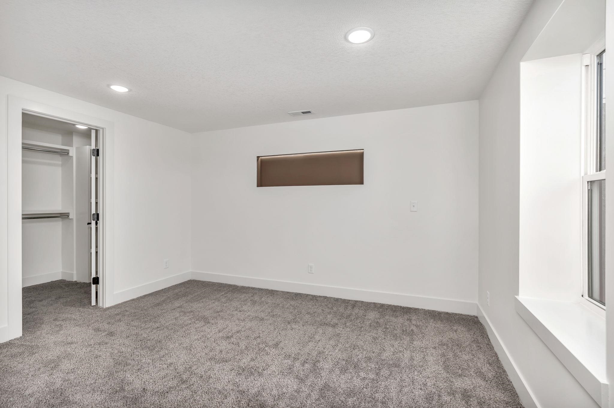 6633 N Silverton Park City KS 67219