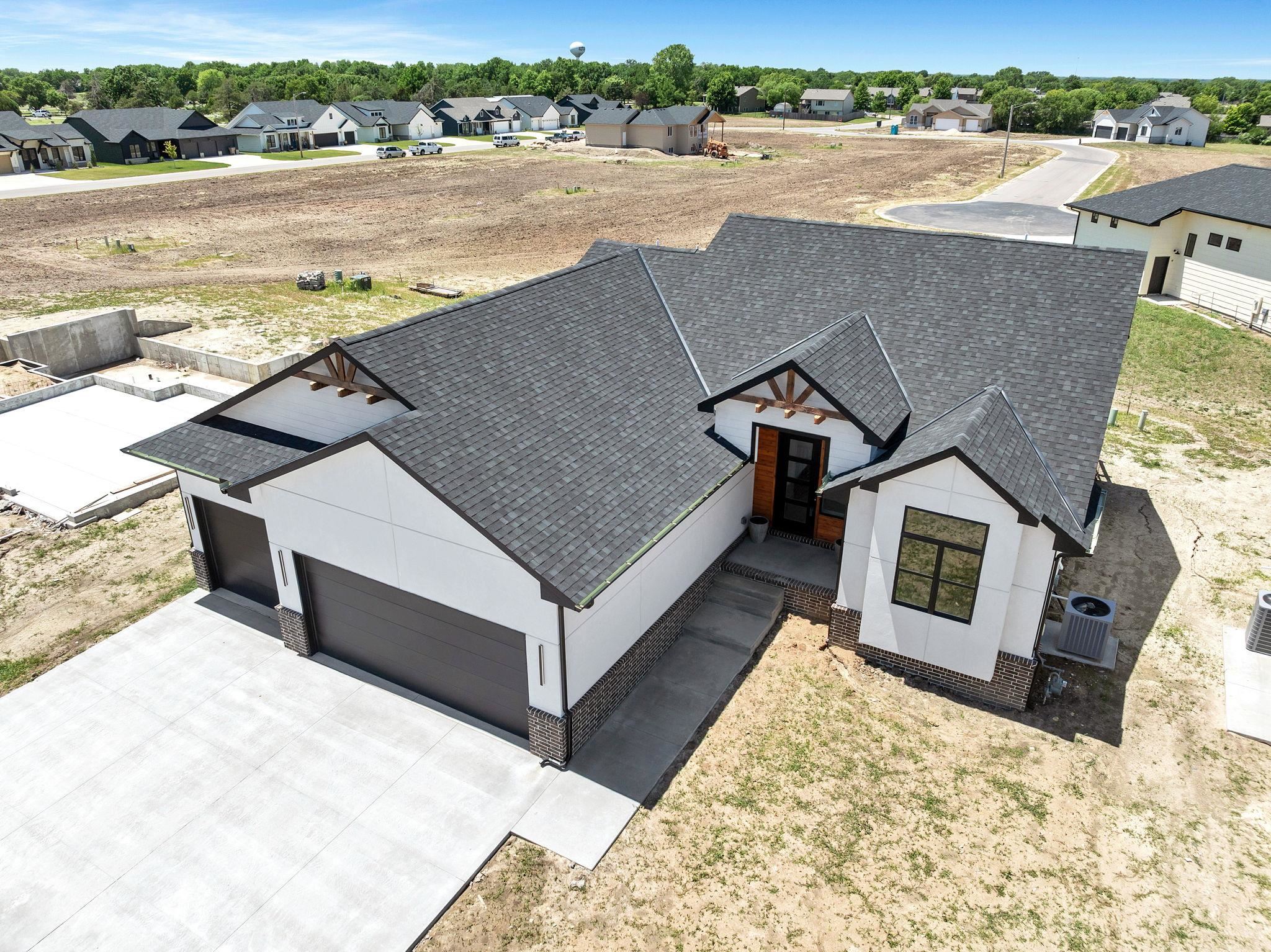 6633 N Silverton Park City KS 67219