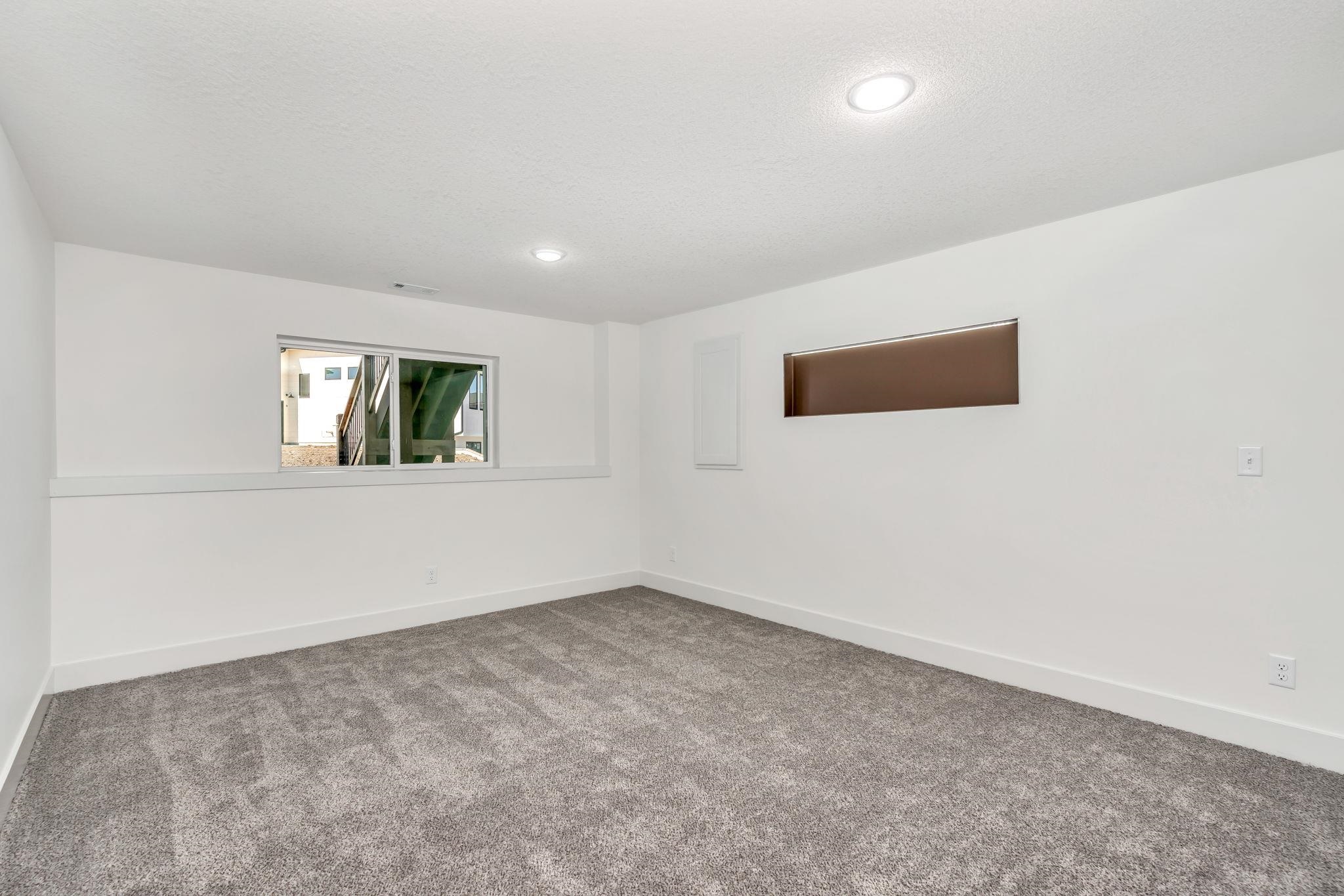 6633 N Silverton Park City KS 67219