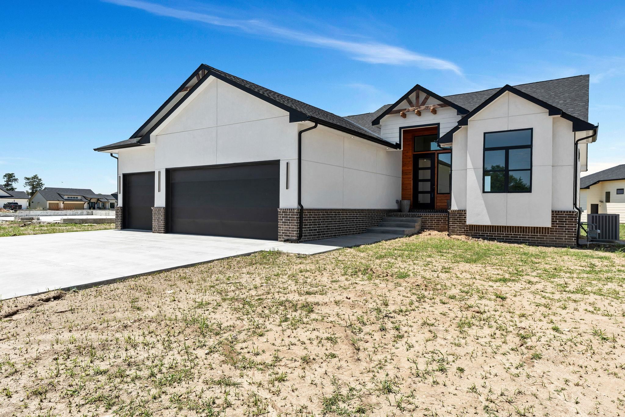 6633 N Silverton Park City KS 67219