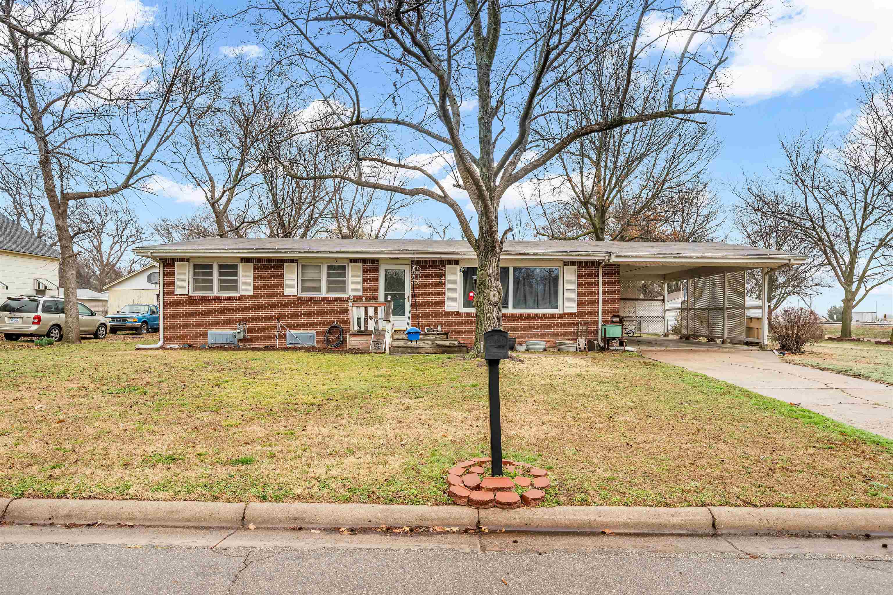 214 S Wichita Street Haven KS 67543