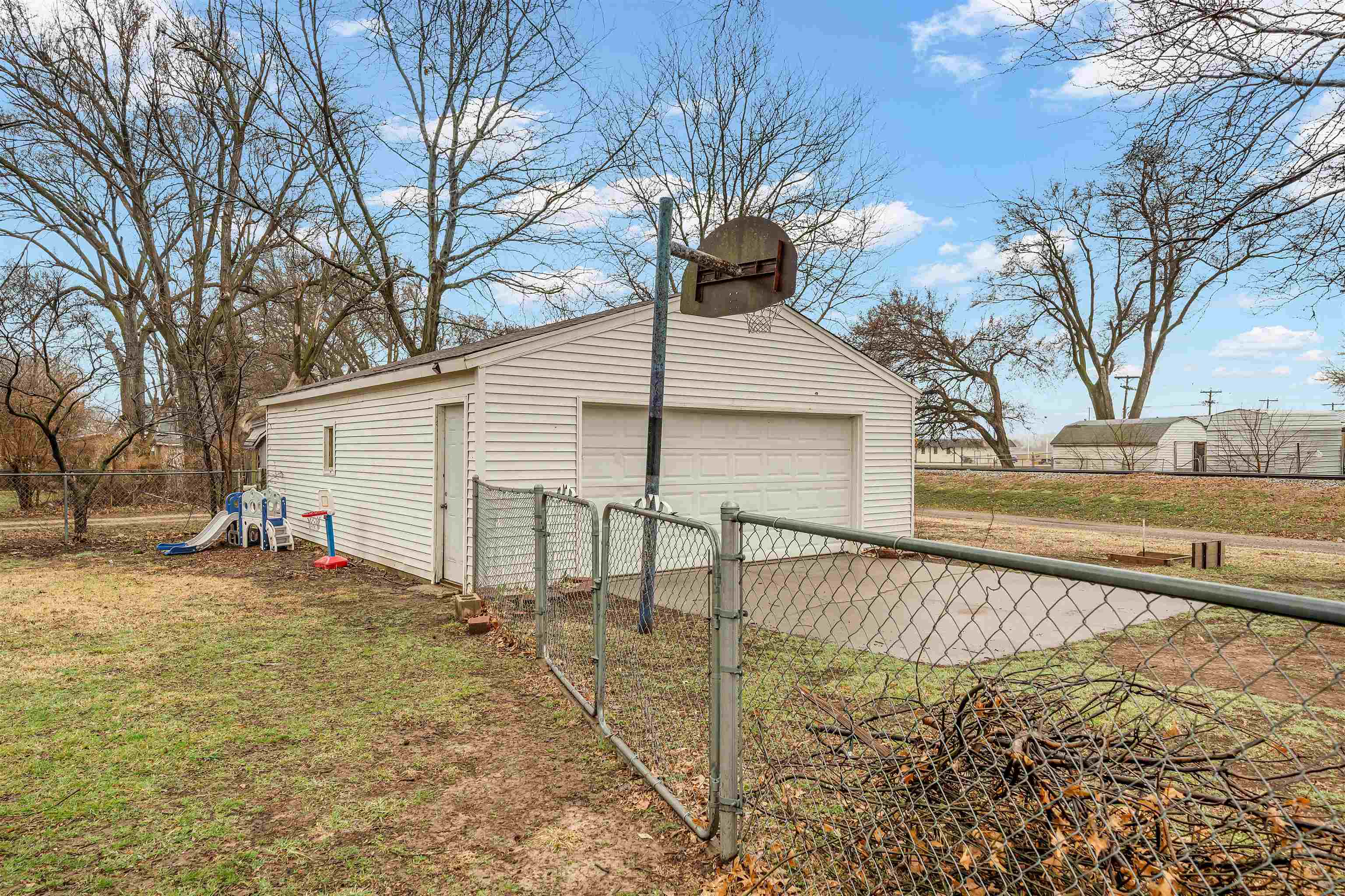 214 S Wichita Street Haven KS 67543