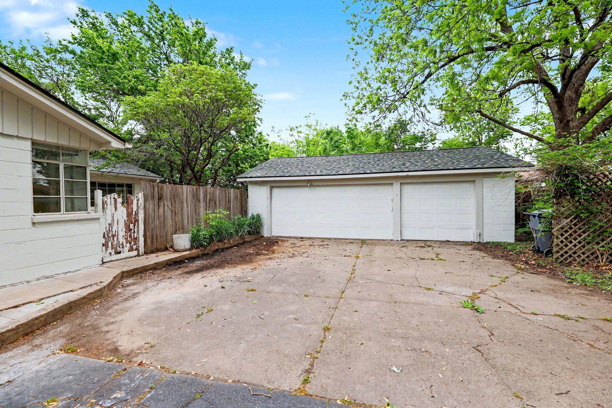 1830 S Chautauqua Wichita KS 67211