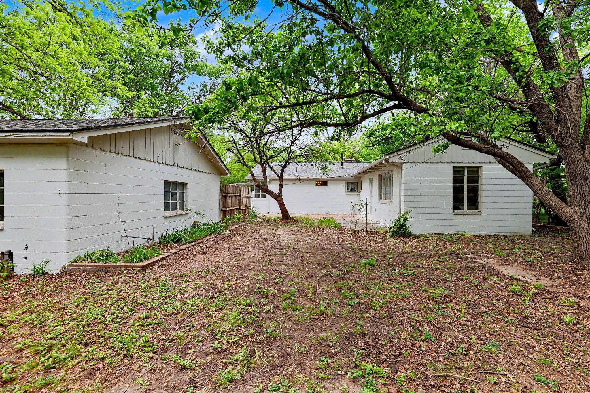 1830 S Chautauqua Wichita KS 67211