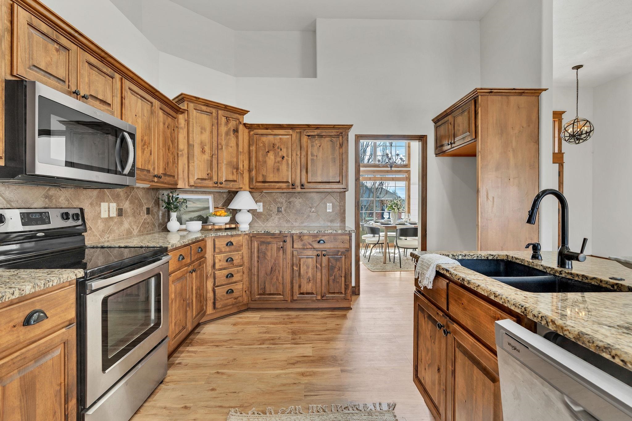 808 E Woodstone Circle Andover KS 67002