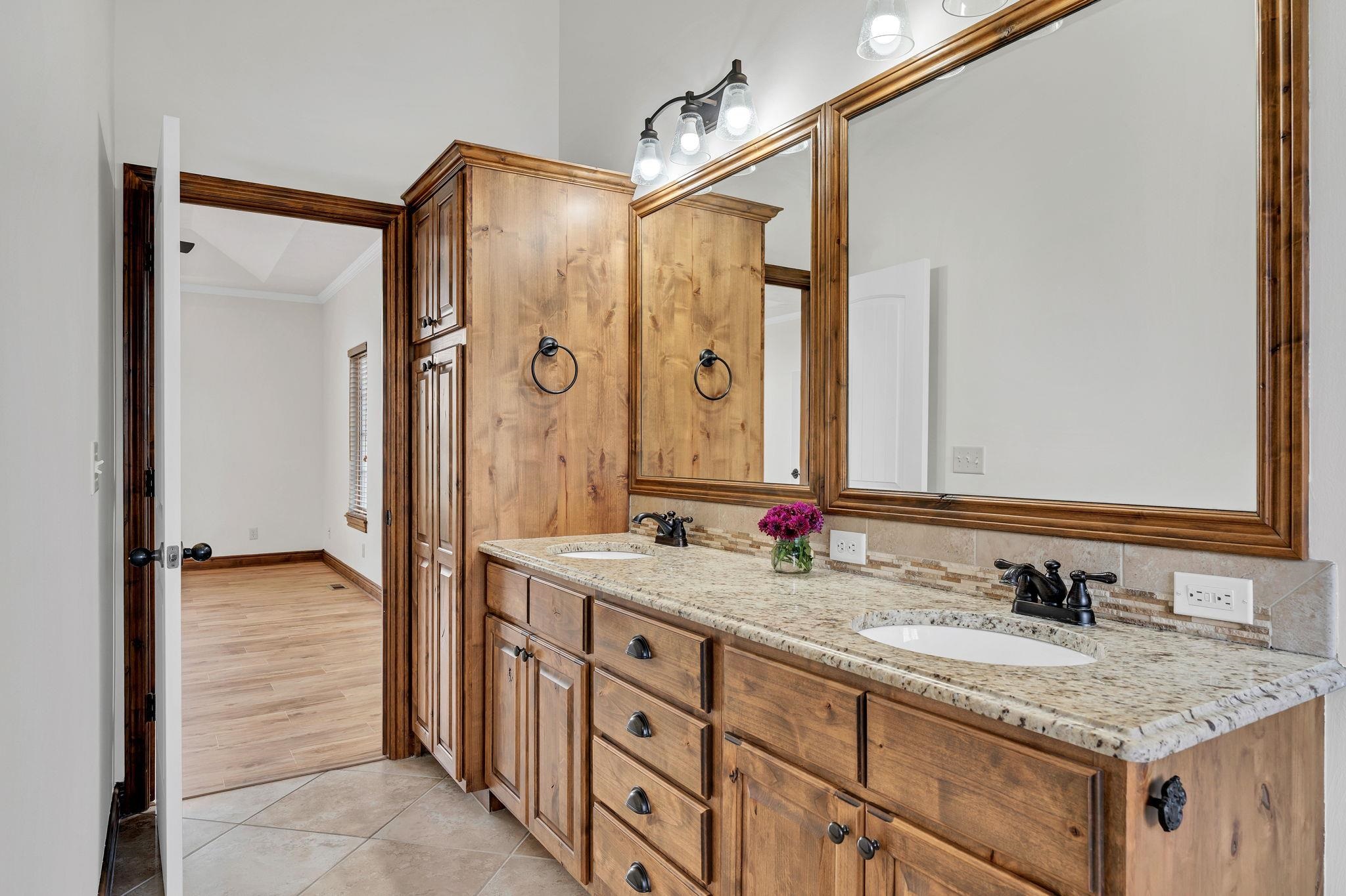 808 E Woodstone Circle Andover KS 67002