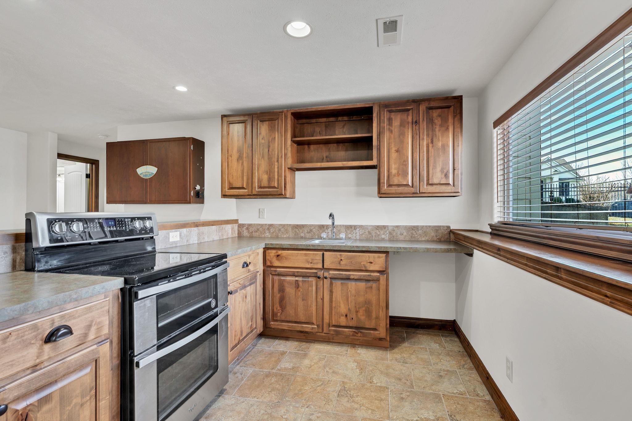 808 E Woodstone Circle Andover KS 67002