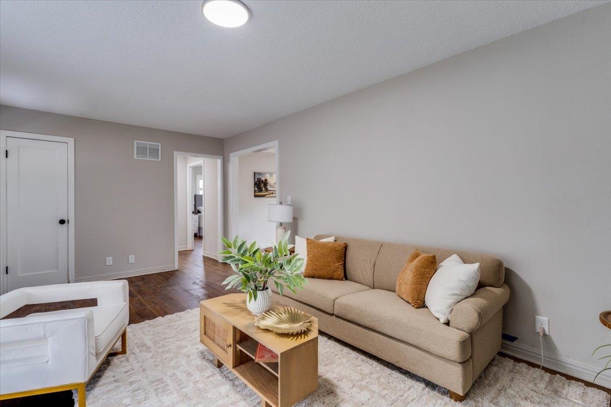 647 S Vassar Street Wichita KS 67218
