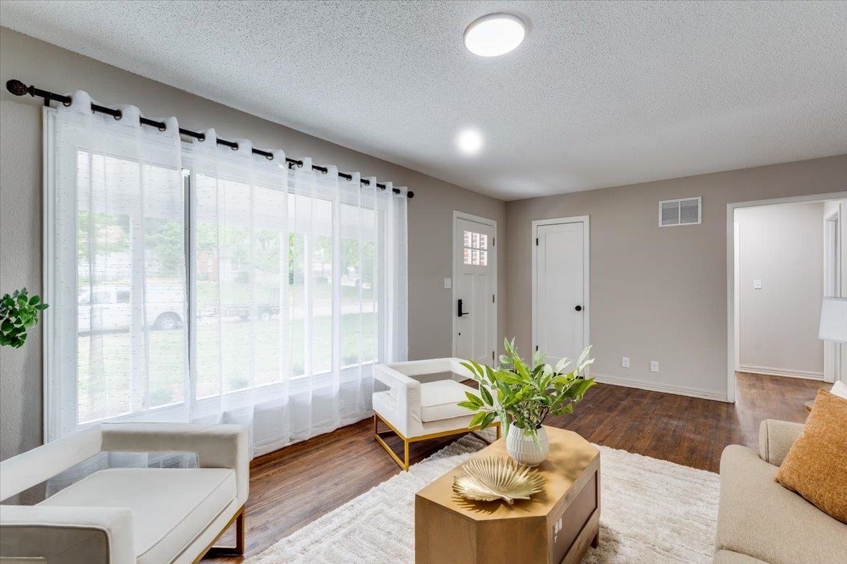 647 S Vassar Street Wichita KS 67218