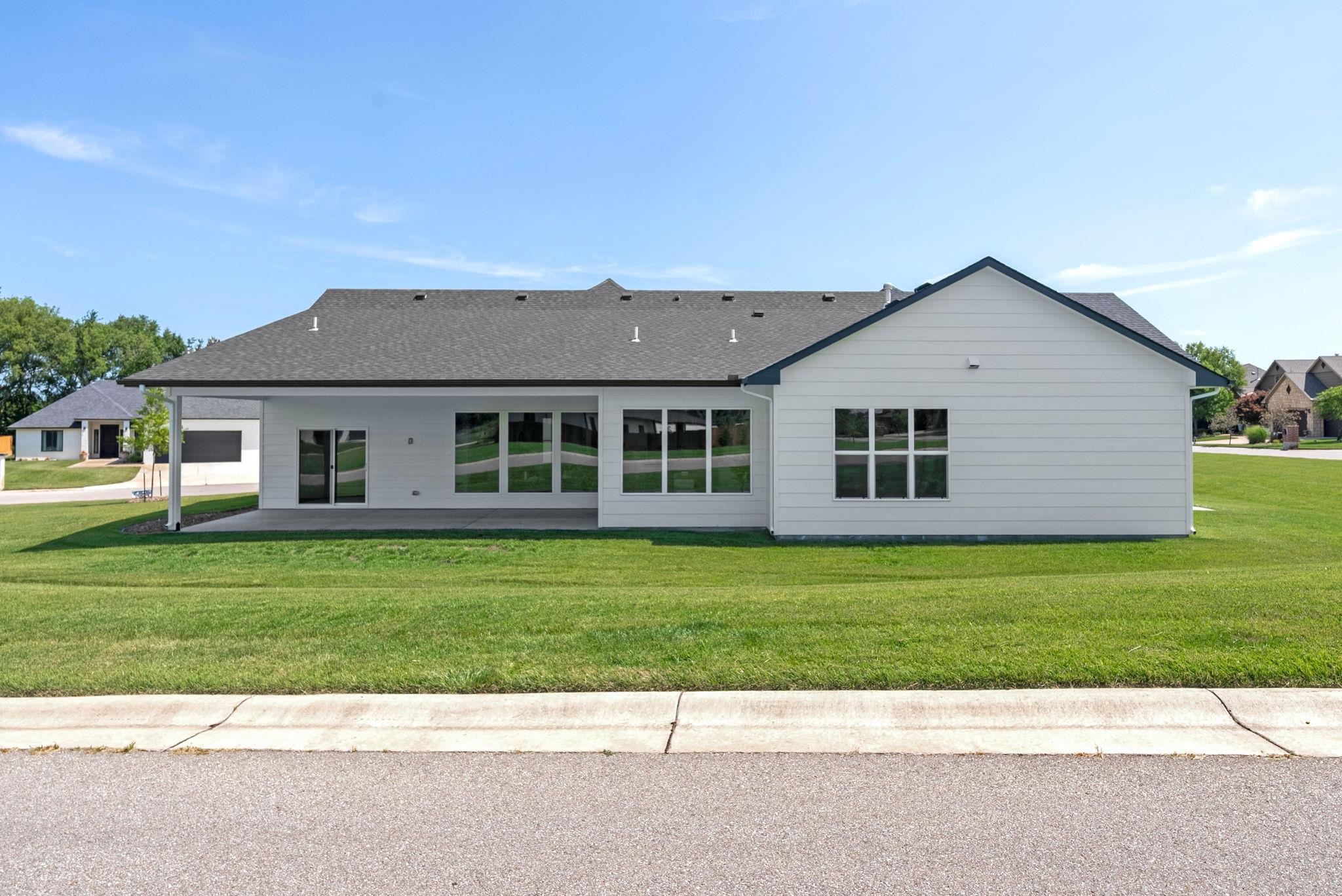 4622 W Emerald Bay Court Wichita KS 67205