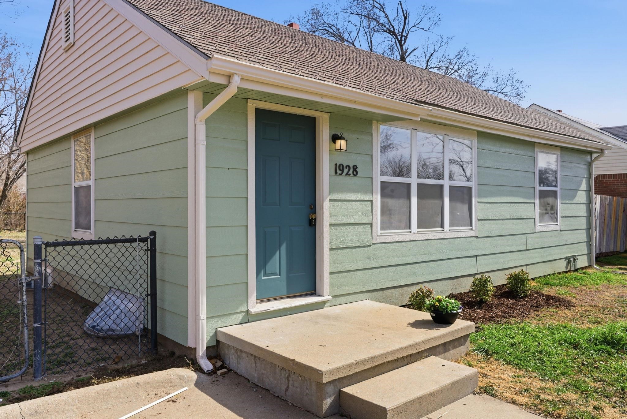 1928 N Spruce Avenue Wichita KS 67214