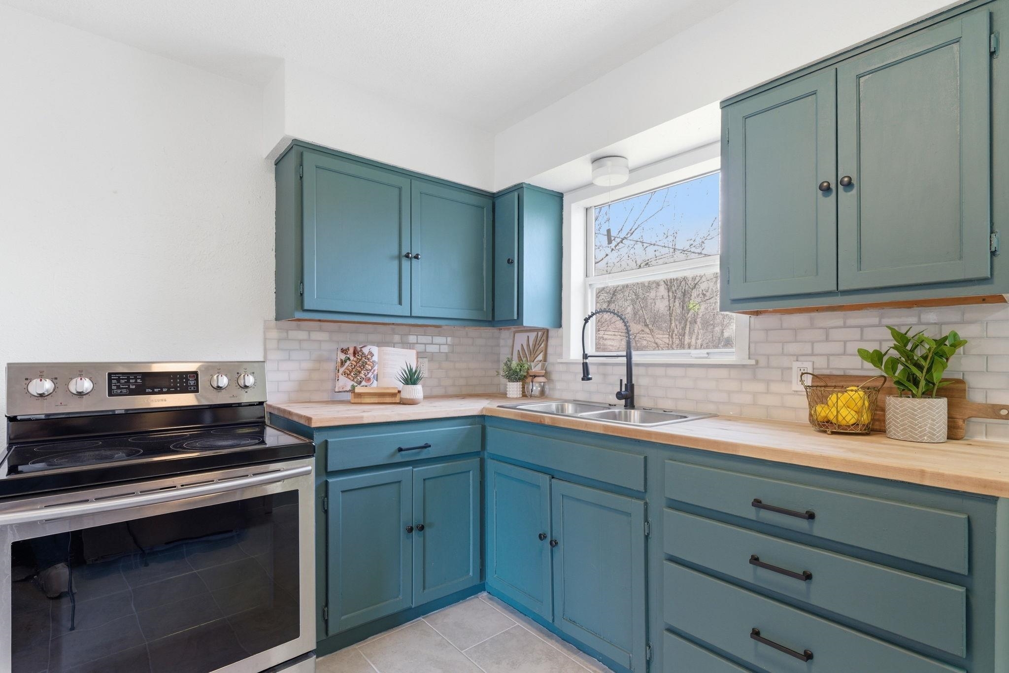 1928 N Spruce Avenue Wichita KS 67214
