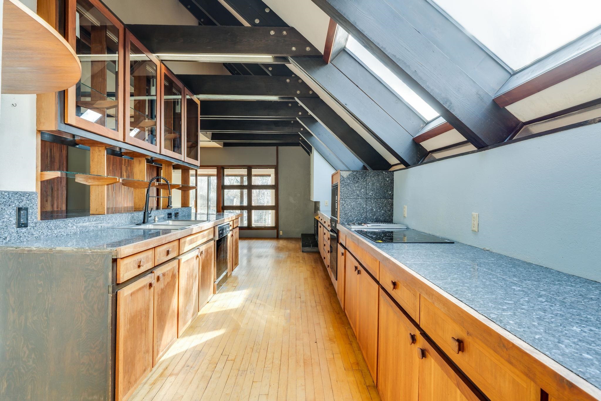 1947 E Marion Road Wichita KS 67216