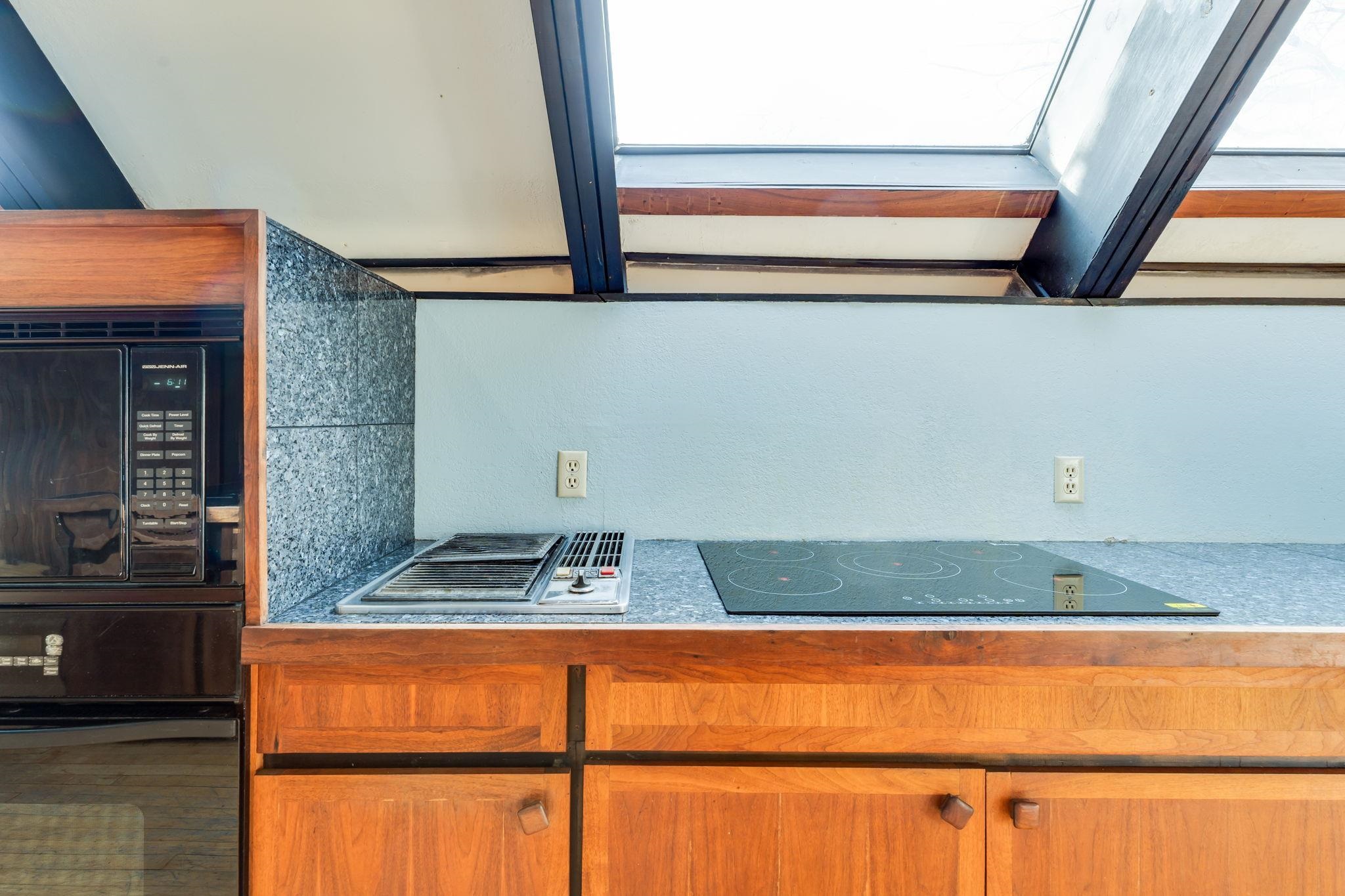 1947 E Marion Road Wichita KS 67216