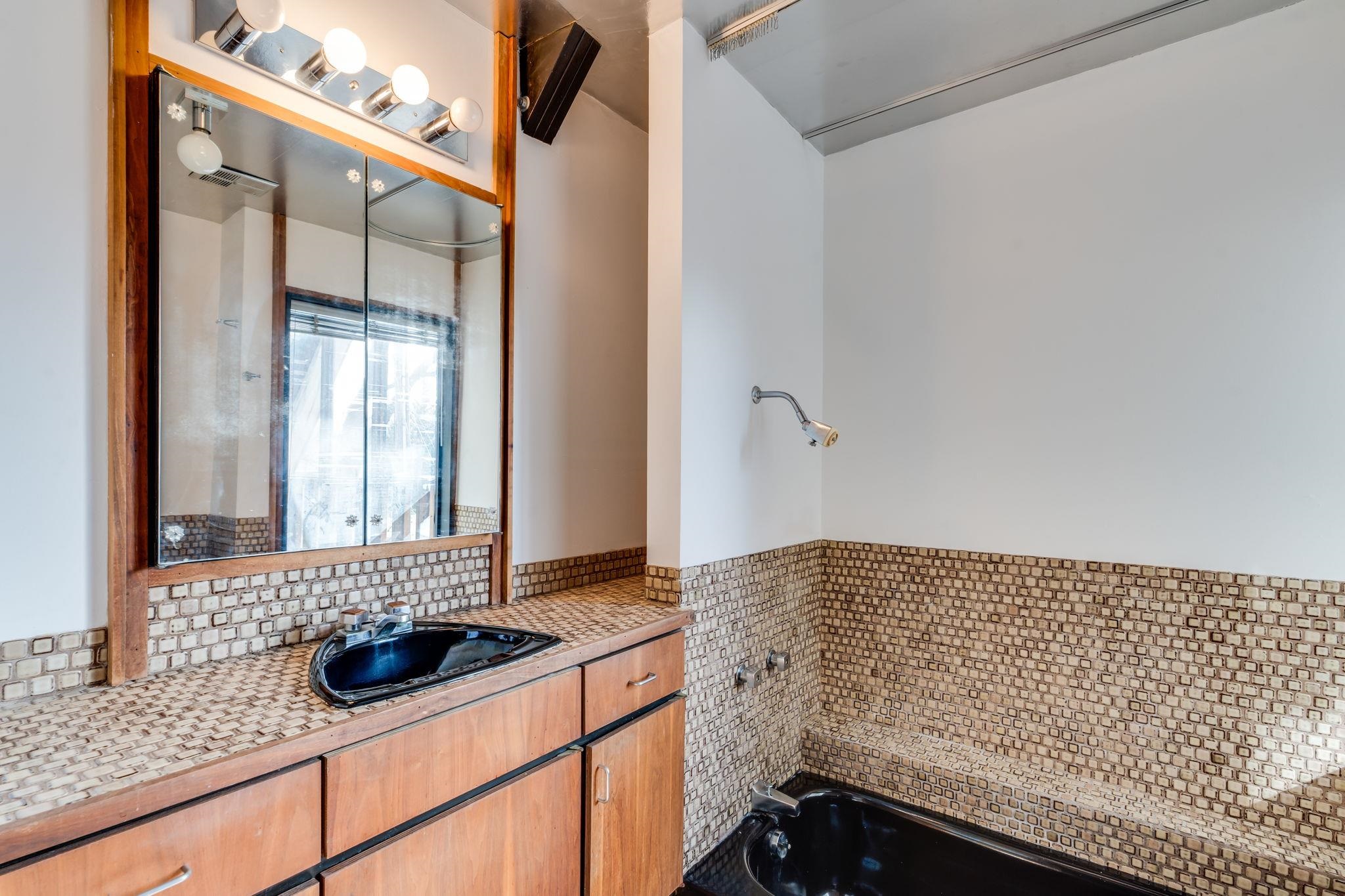 1947 E Marion Road Wichita KS 67216