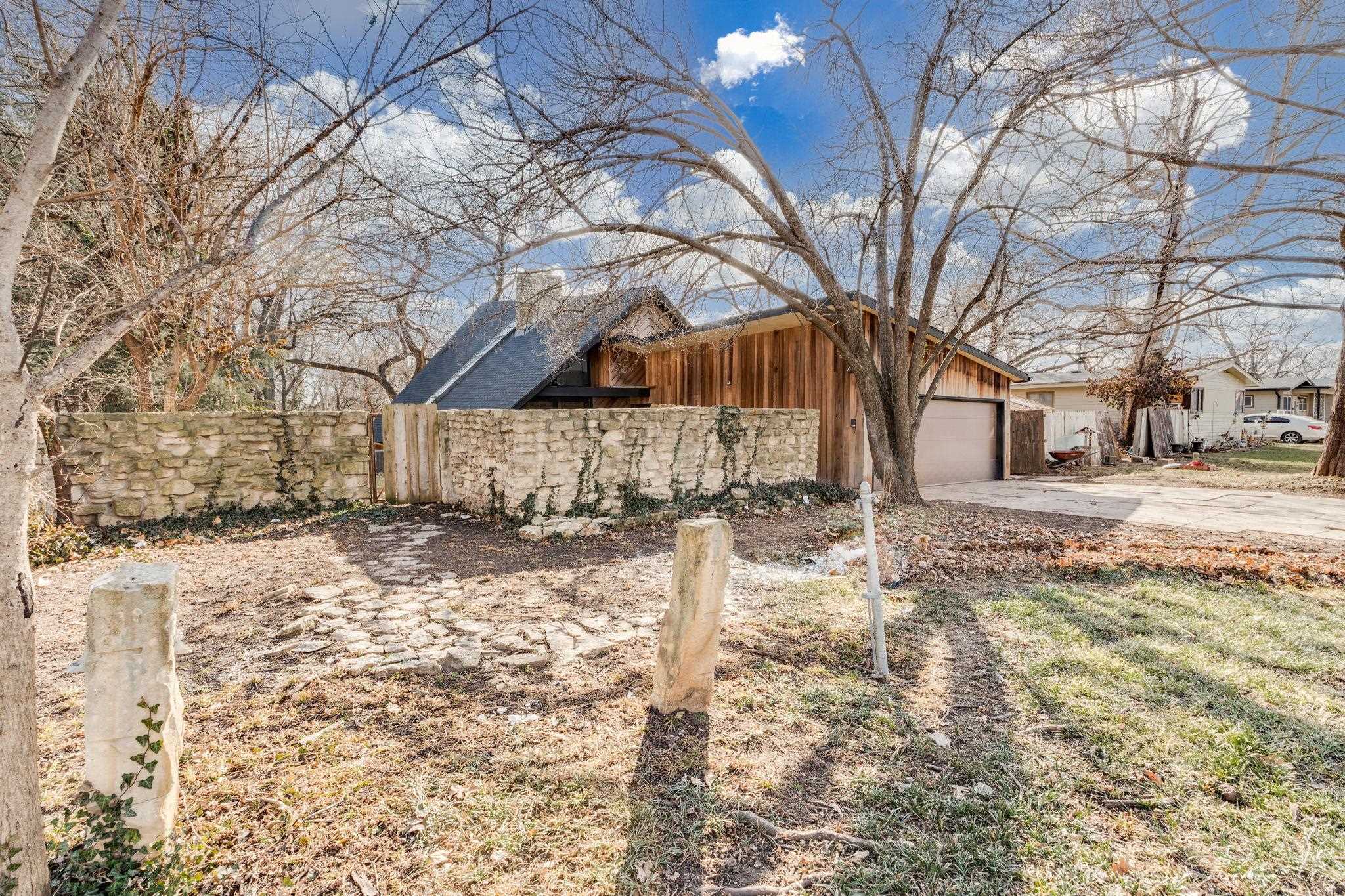 1947 E Marion Road Wichita KS 67216