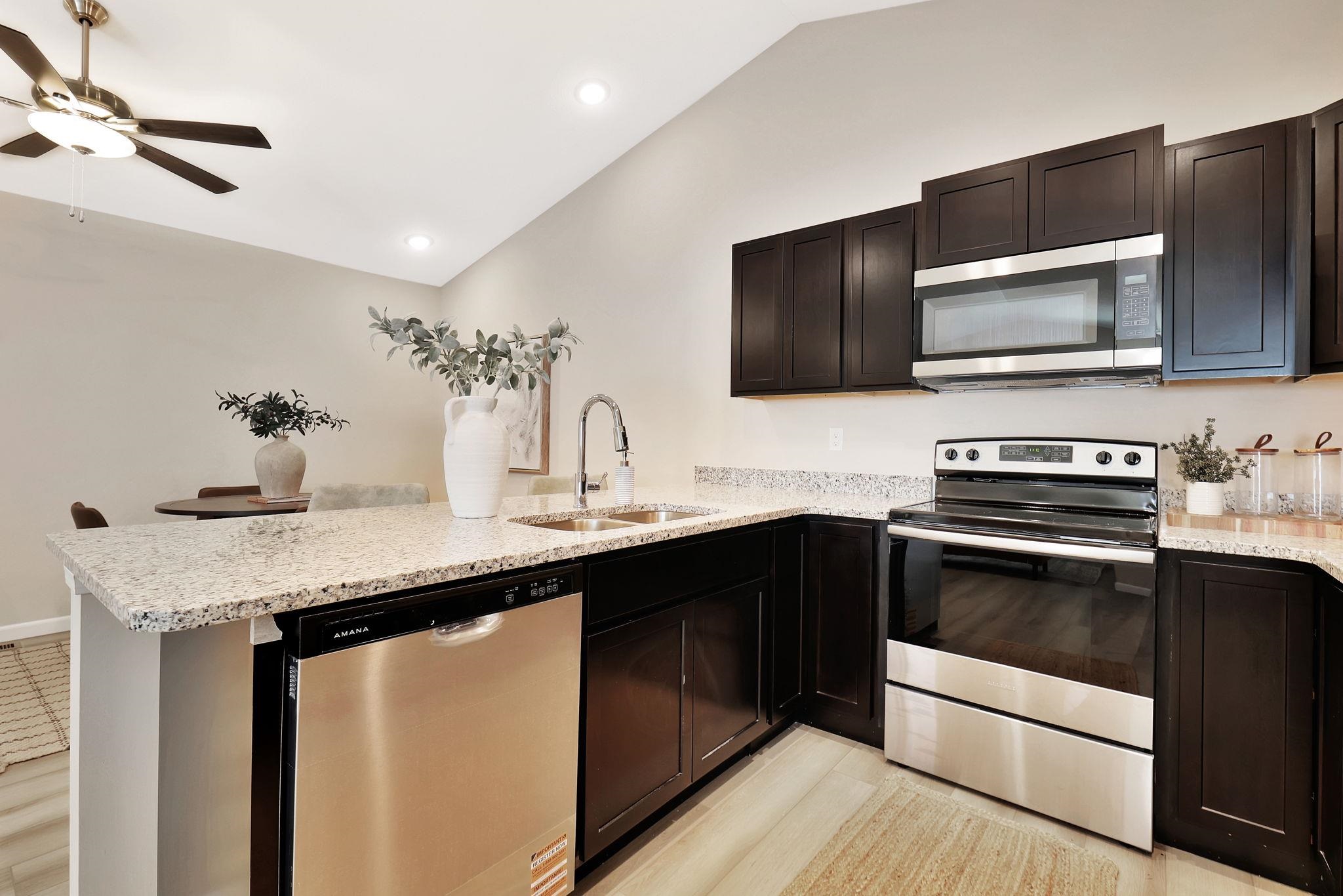 9287 E Fox Pointe Bel Aire KS 67226