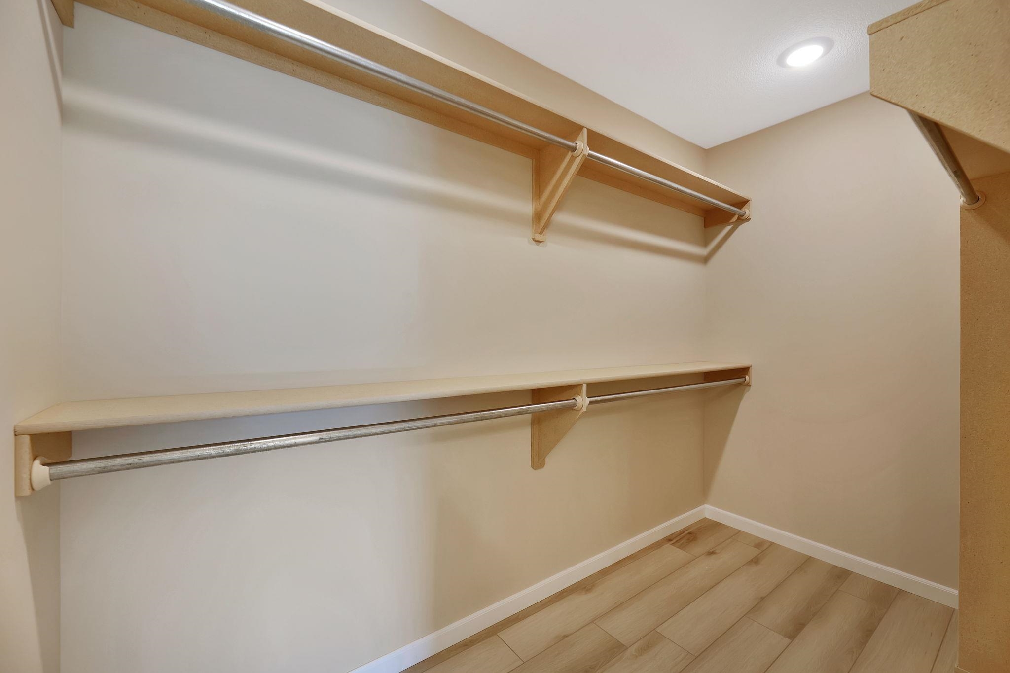 9287 E Fox Pointe Bel Aire KS 67226