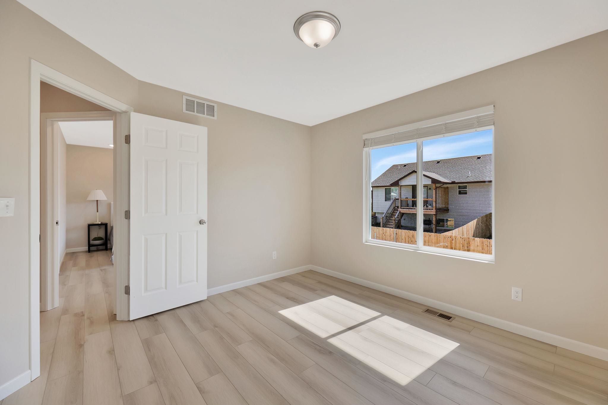 9287 E Fox Pointe Bel Aire KS 67226