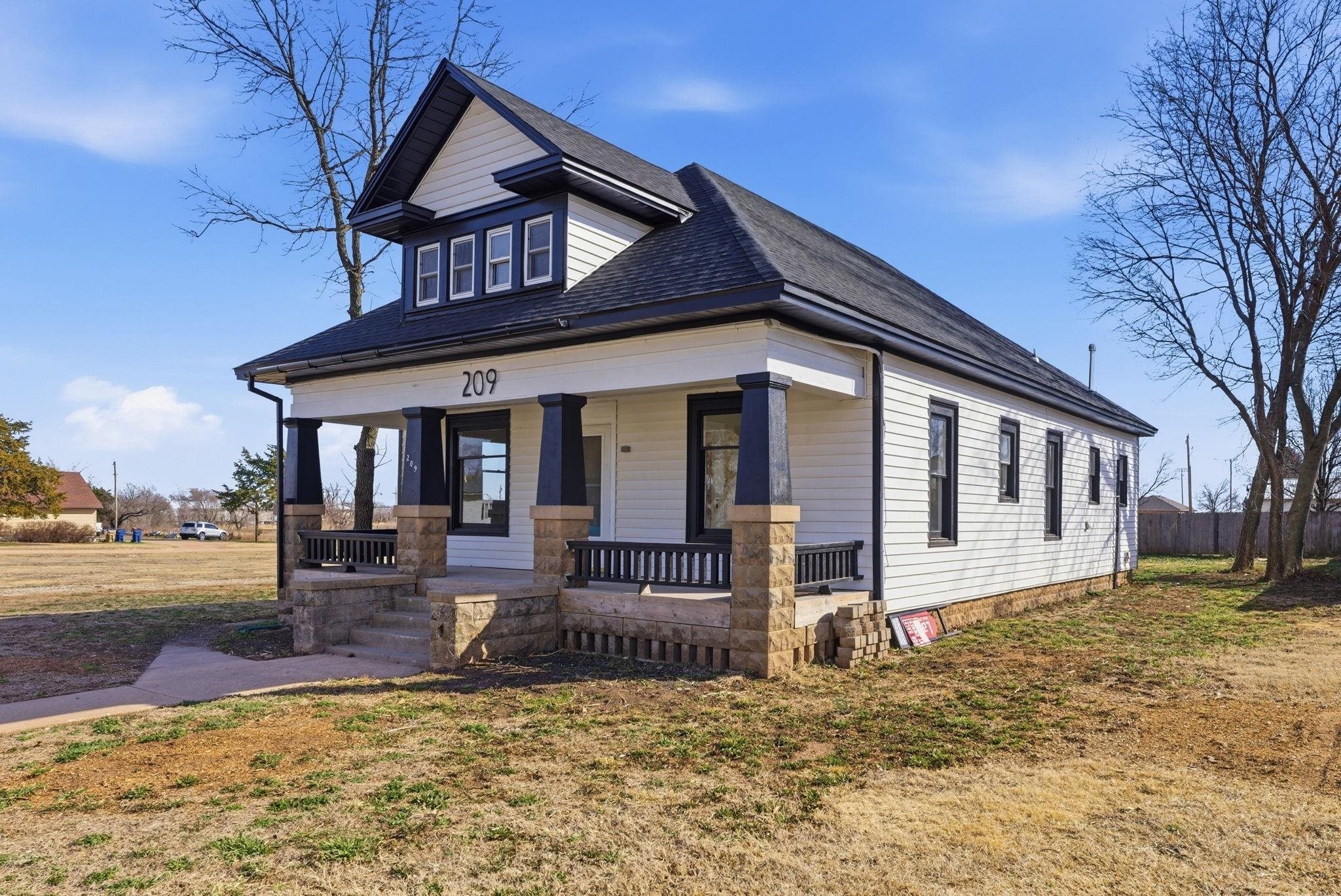 209 W Kansas Avenue Conway Springs KS 67031